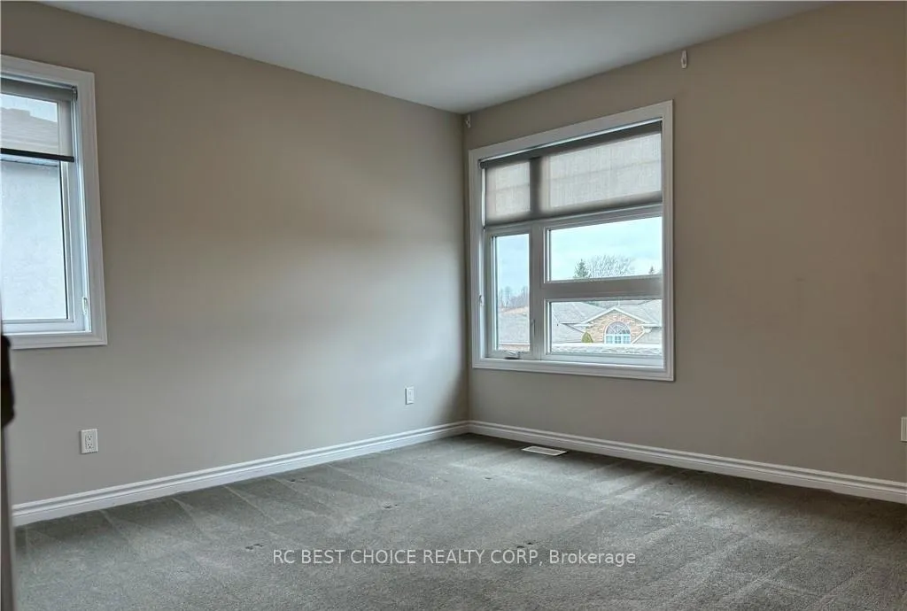 Photo 10 of 8088 Citation Road, Niagara Falls, Ascot — HOMEH