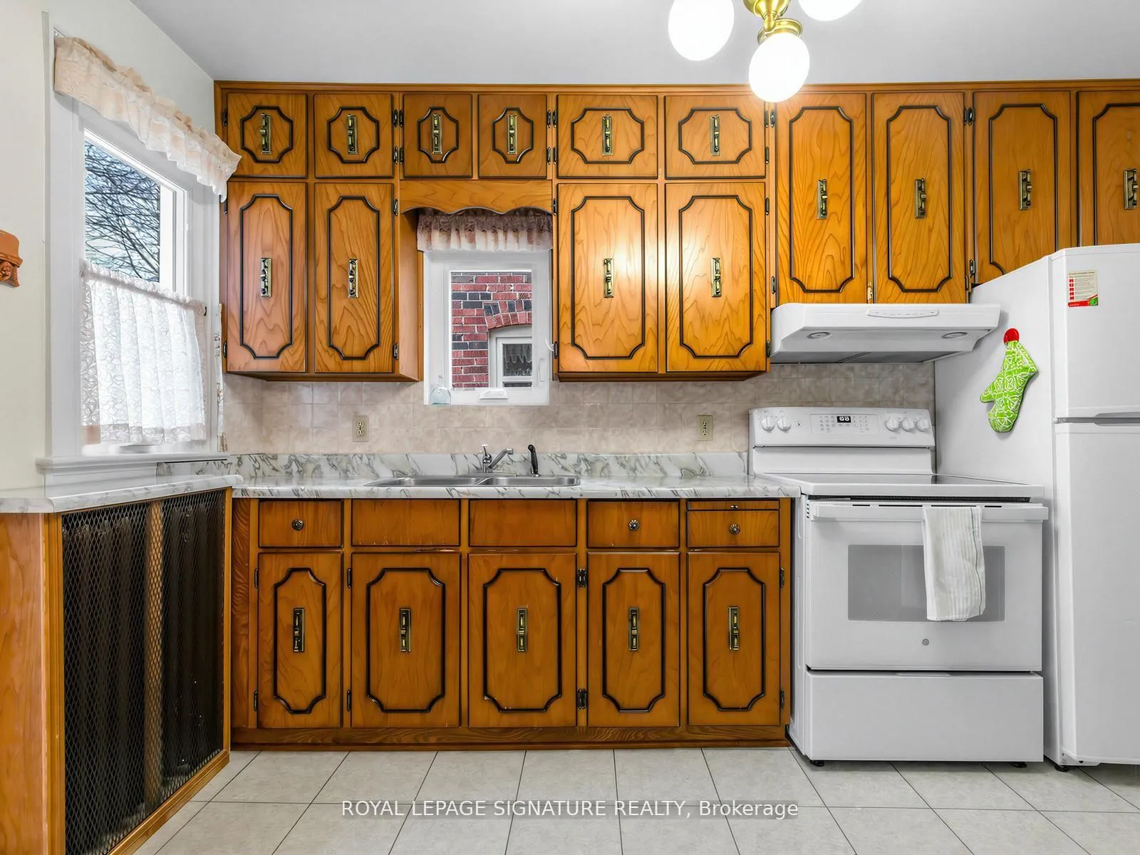 Photo 10 of 136 Cranbrooke Avenue, Toronto, Lawrence Park North — HOMEH