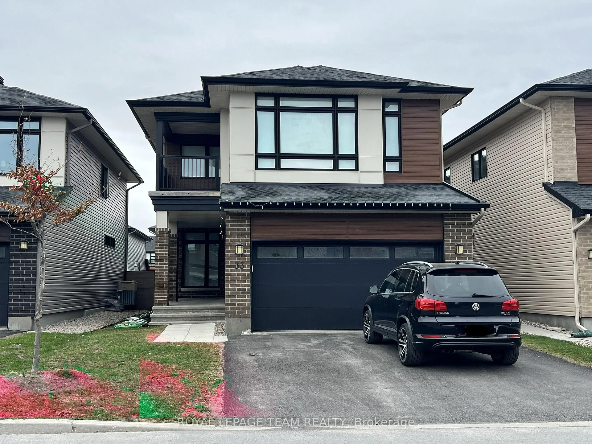 Photo 1 of 33 Thunderbolt Street, Ottawa, Kanata - Emerald Meadows/Trailwest — HOMEH