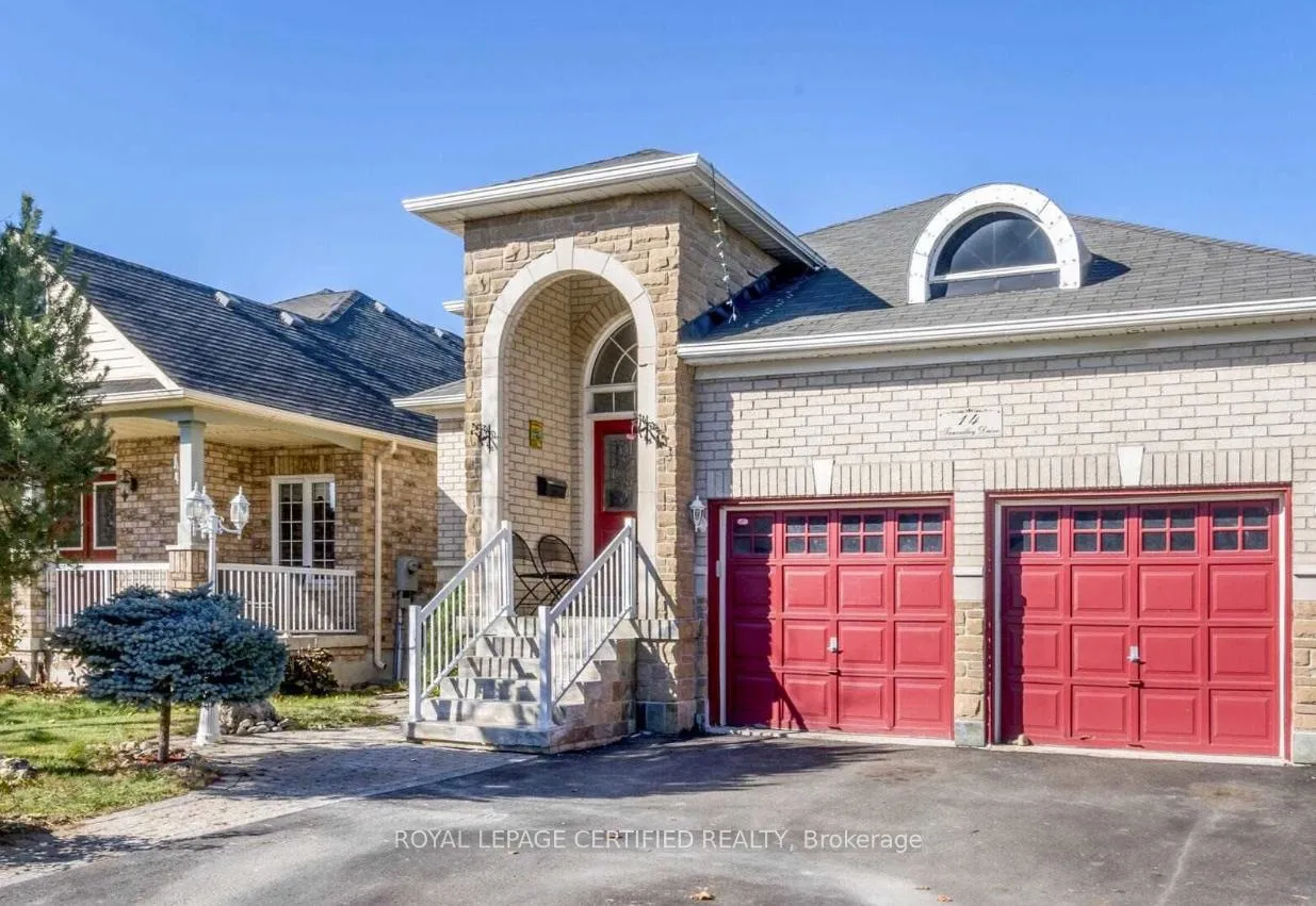 Photo 1 of 14 Tanvalley Drive, Brampton, Fletcher's Meadow — HOMEH
