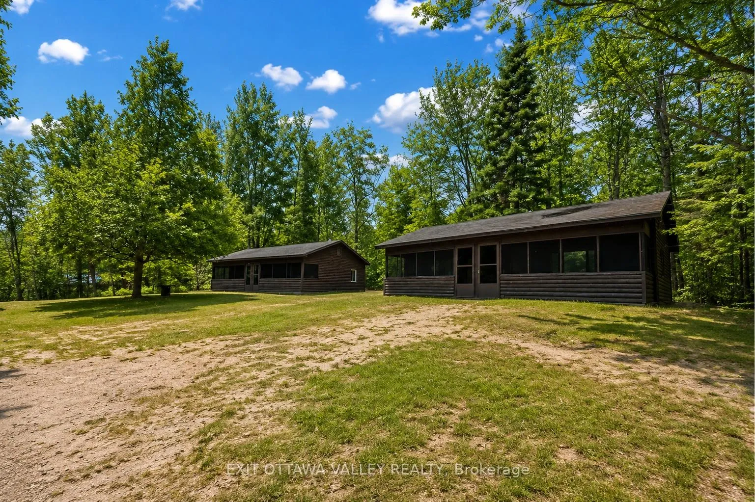 Photo 44 of 104 K/O Lodge Trail, Laurentian Hills, Laurentian Hills North — HOMEH