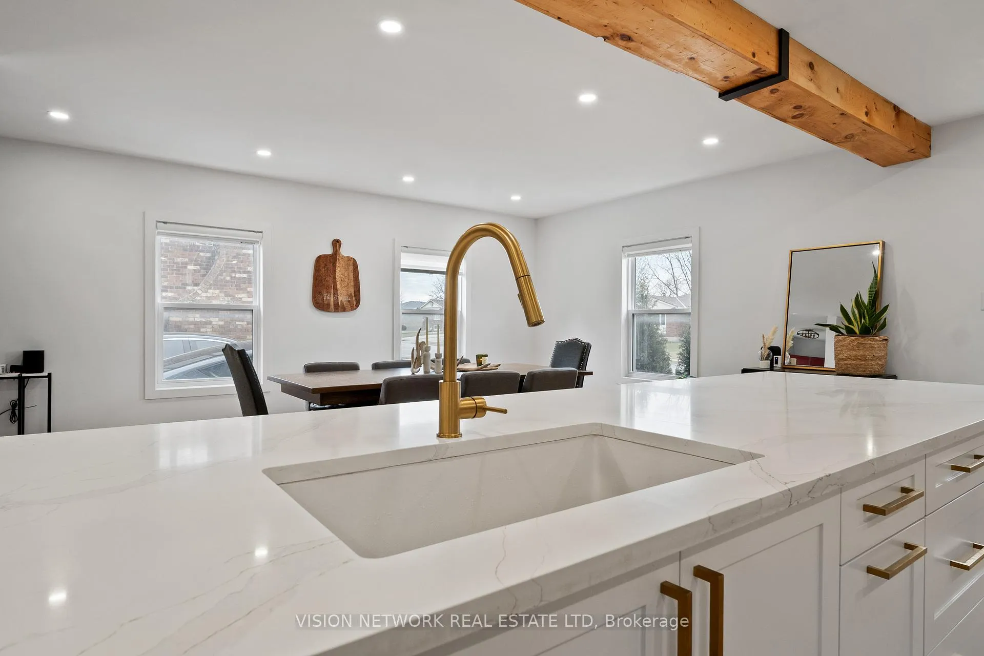 Photo 8 of 266 Chestnut Street, St. Thomas — HOMEH