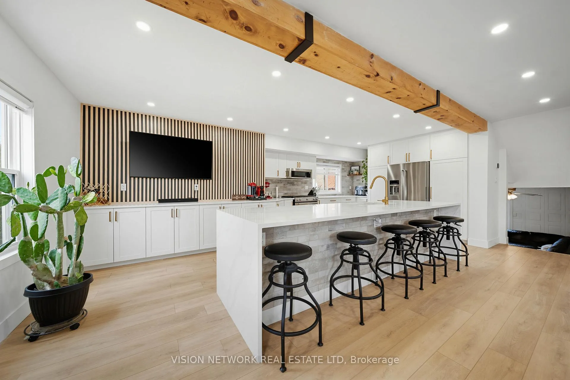 Photo 12 of 266 Chestnut Street, St. Thomas — HOMEH