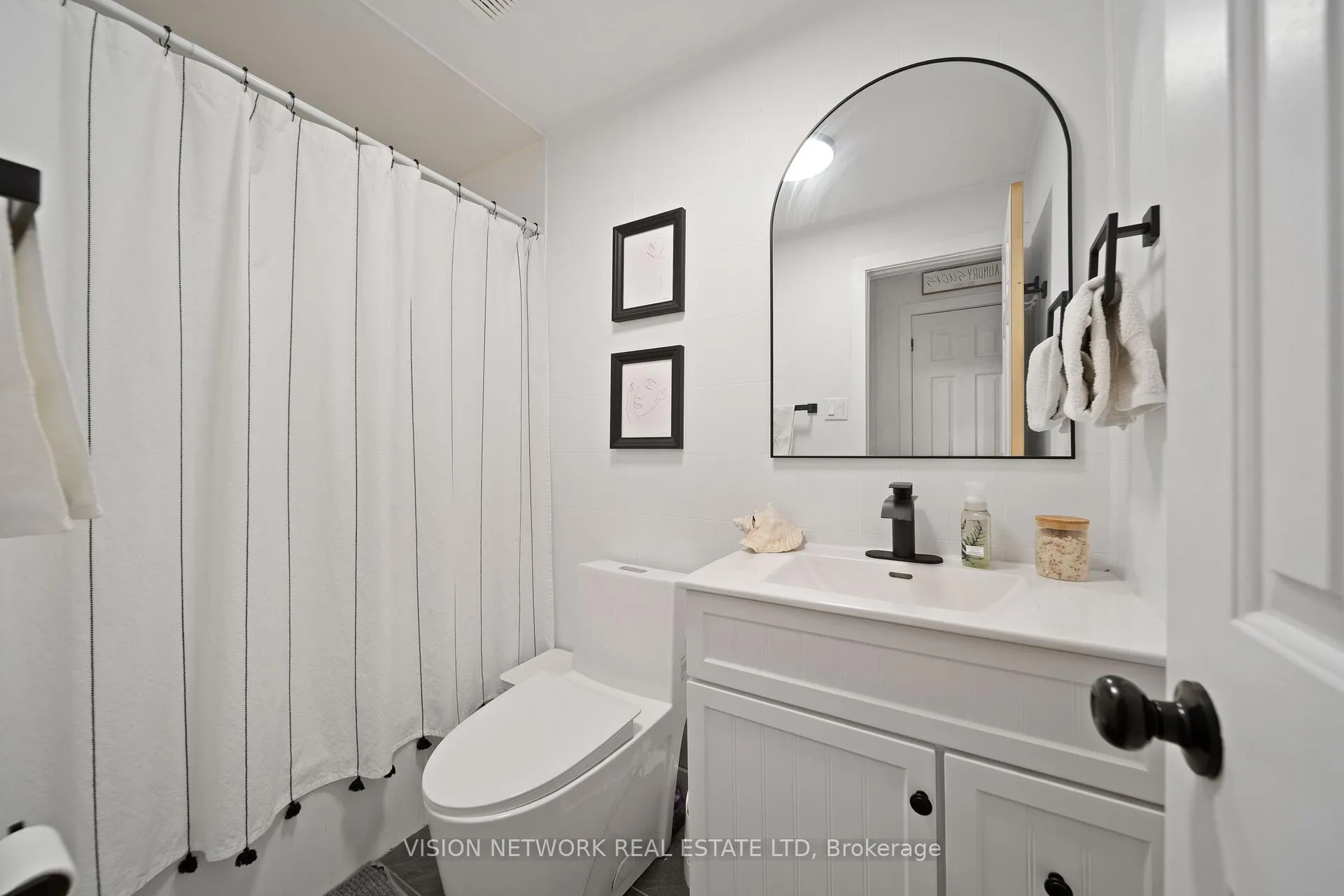 Photo 24 of 266 Chestnut Street, St. Thomas — HOMEH