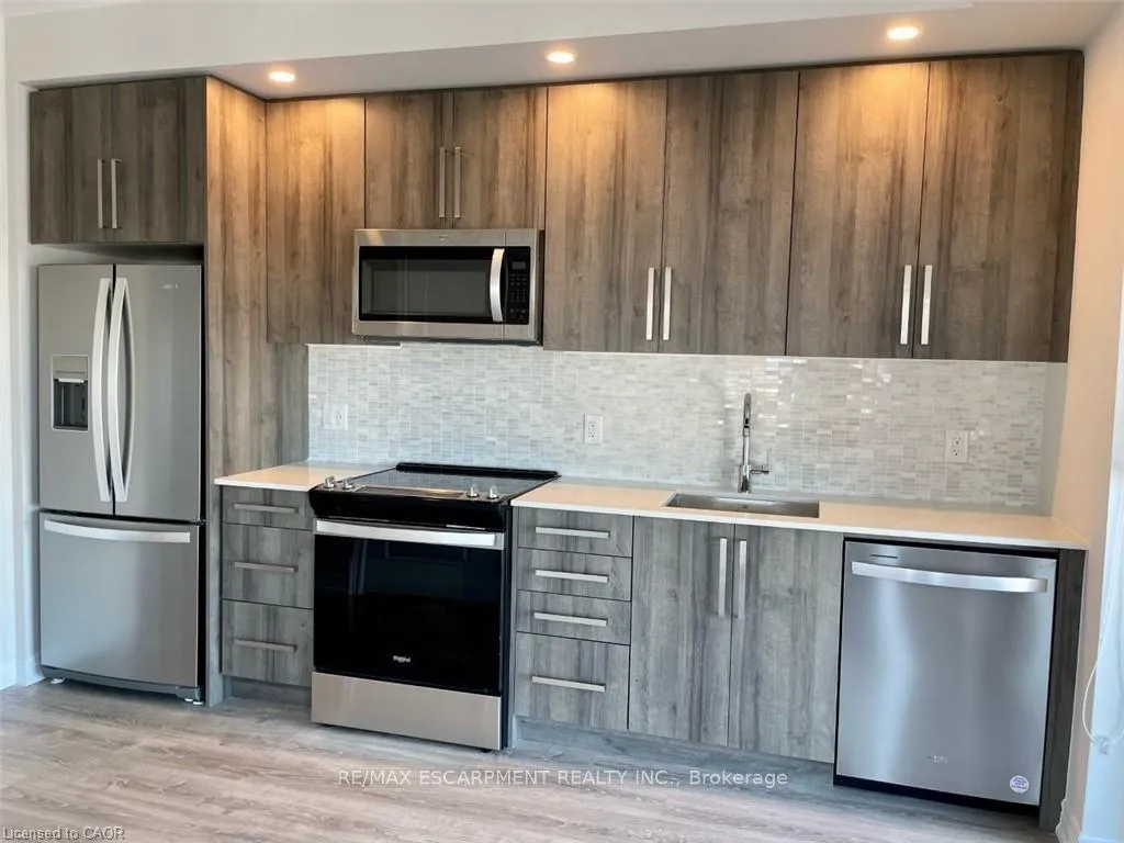 Photo 5 of Unit 605, 121 Highway 8, Hamilton, Stoney Creek — HOMEH
