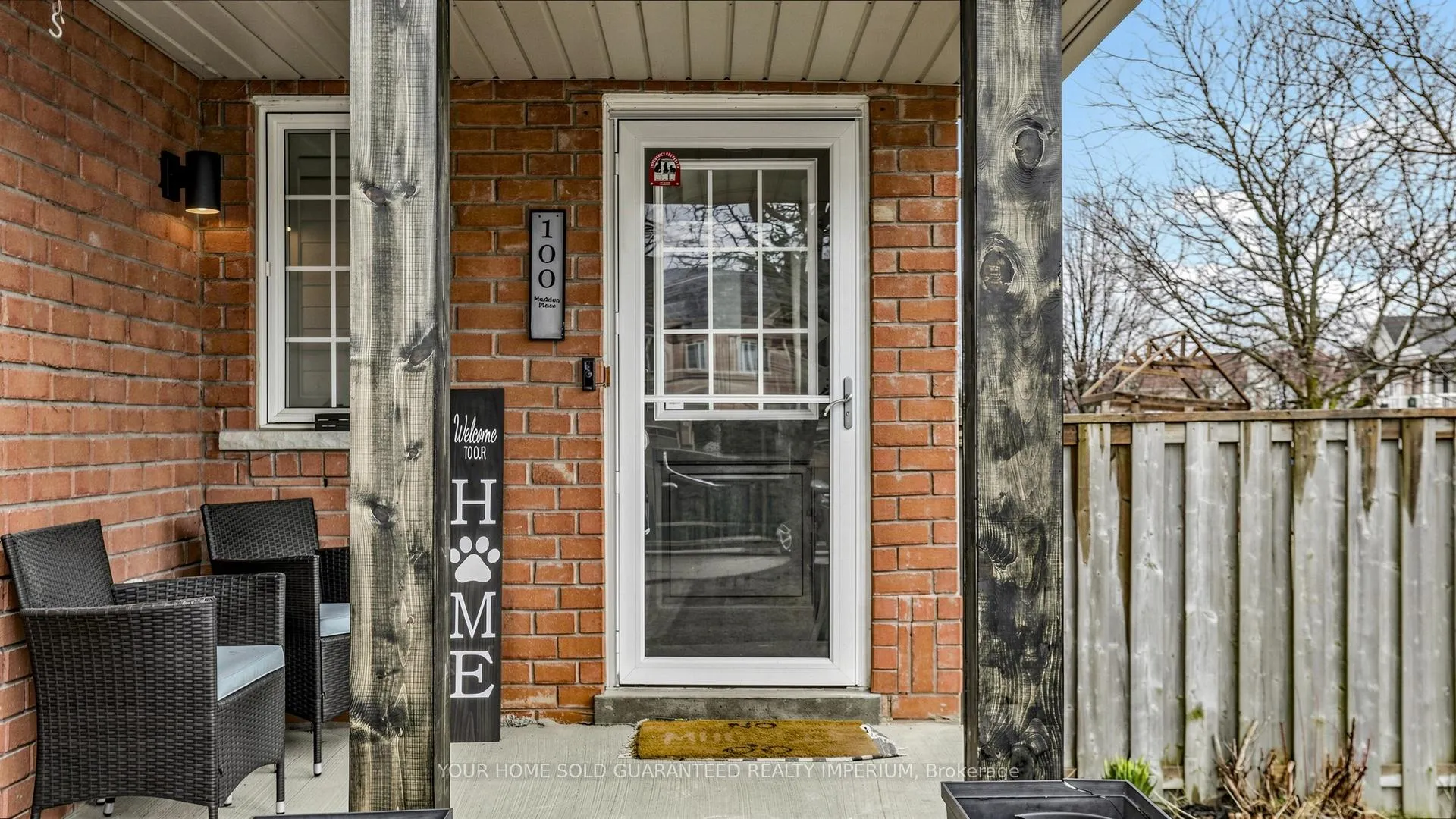 Photo 3 of 100 Madden Place, Clarington, Bowmanville — HOMEH
