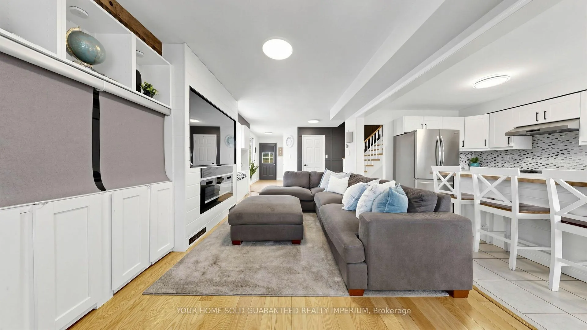 Photo 4 of 100 Madden Place, Clarington, Bowmanville — HOMEH