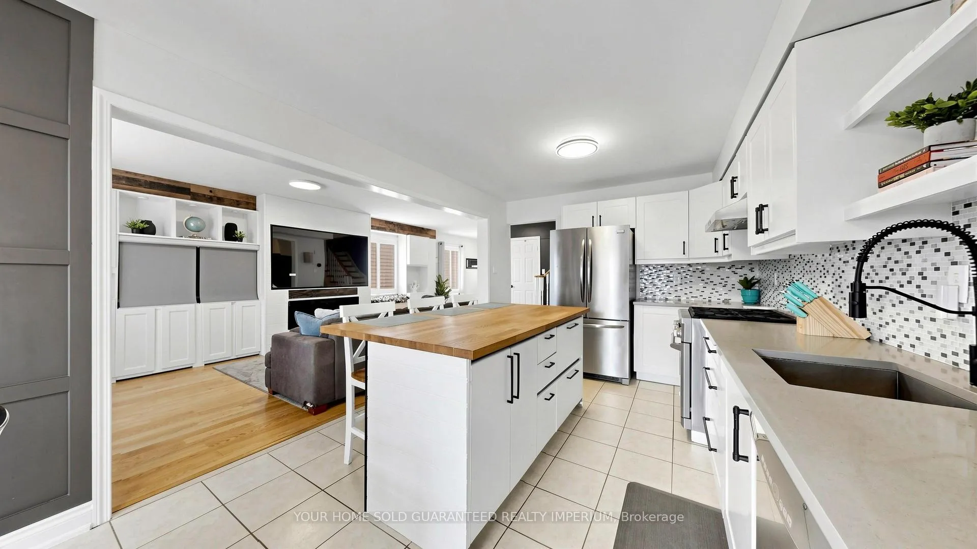 Photo 11 of 100 Madden Place, Clarington, Bowmanville — HOMEH