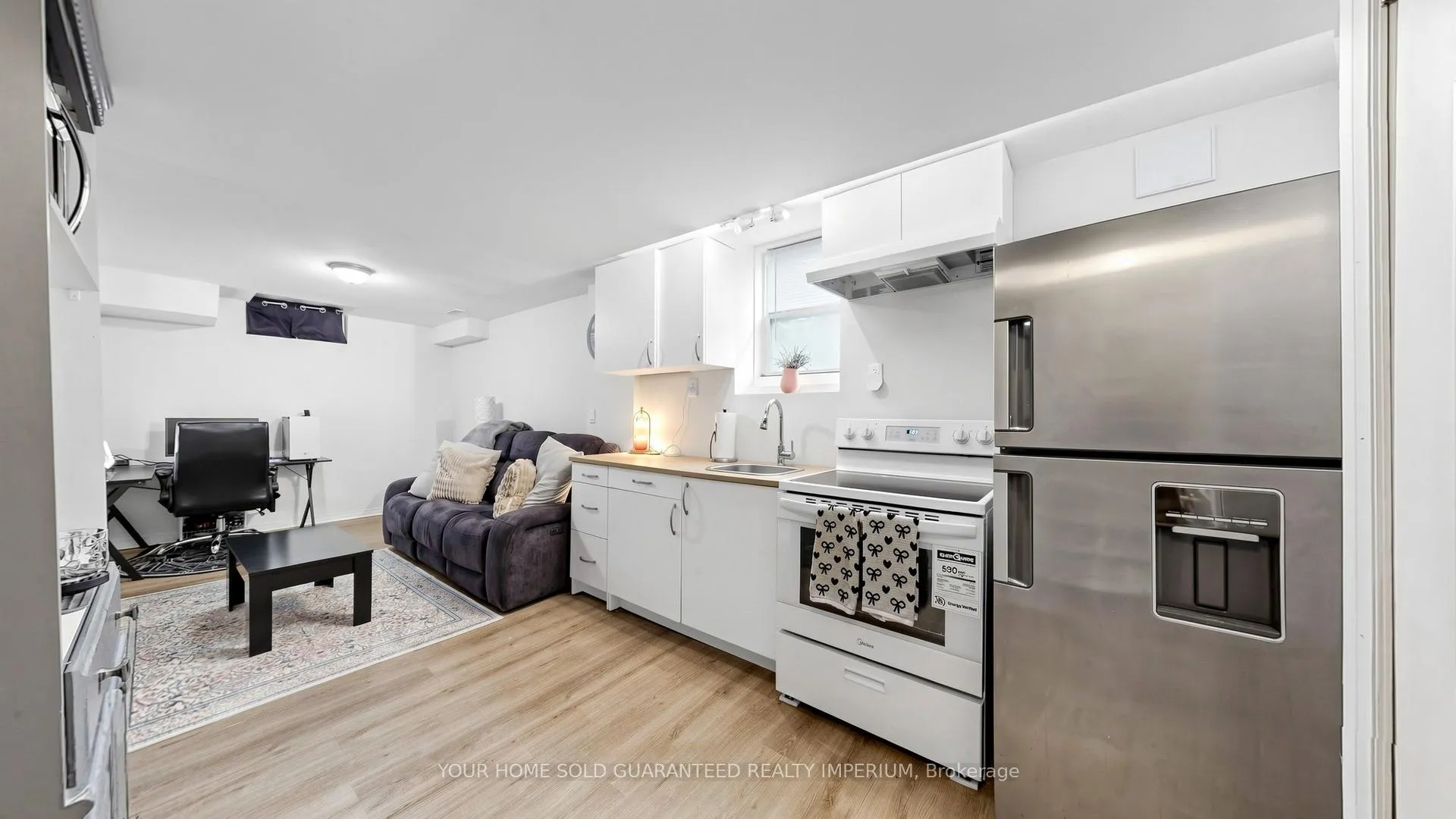 Photo 34 of 100 Madden Place, Clarington, Bowmanville — HOMEH