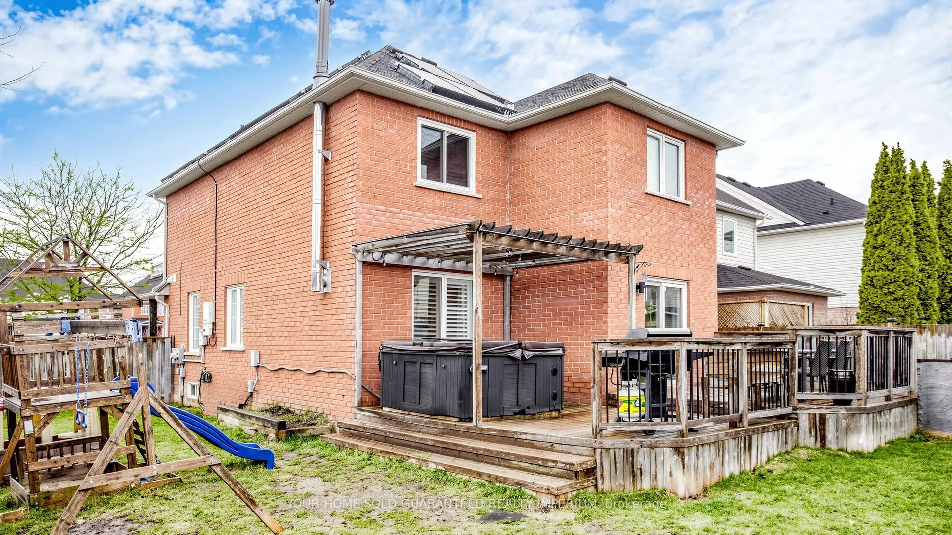 Photo 43 of 100 Madden Place, Clarington, Bowmanville — HOMEH