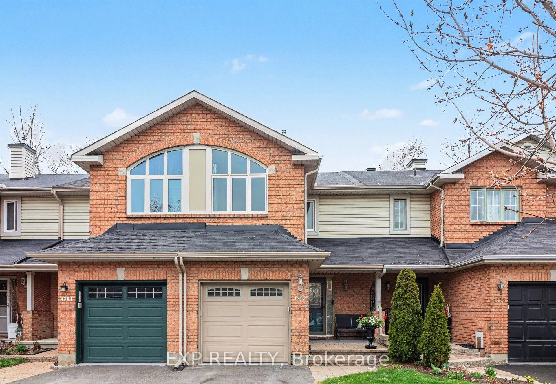 Photo 1 of 4303 Sunwood Crescent, Ottawa, Carson Grove — HOMEH
