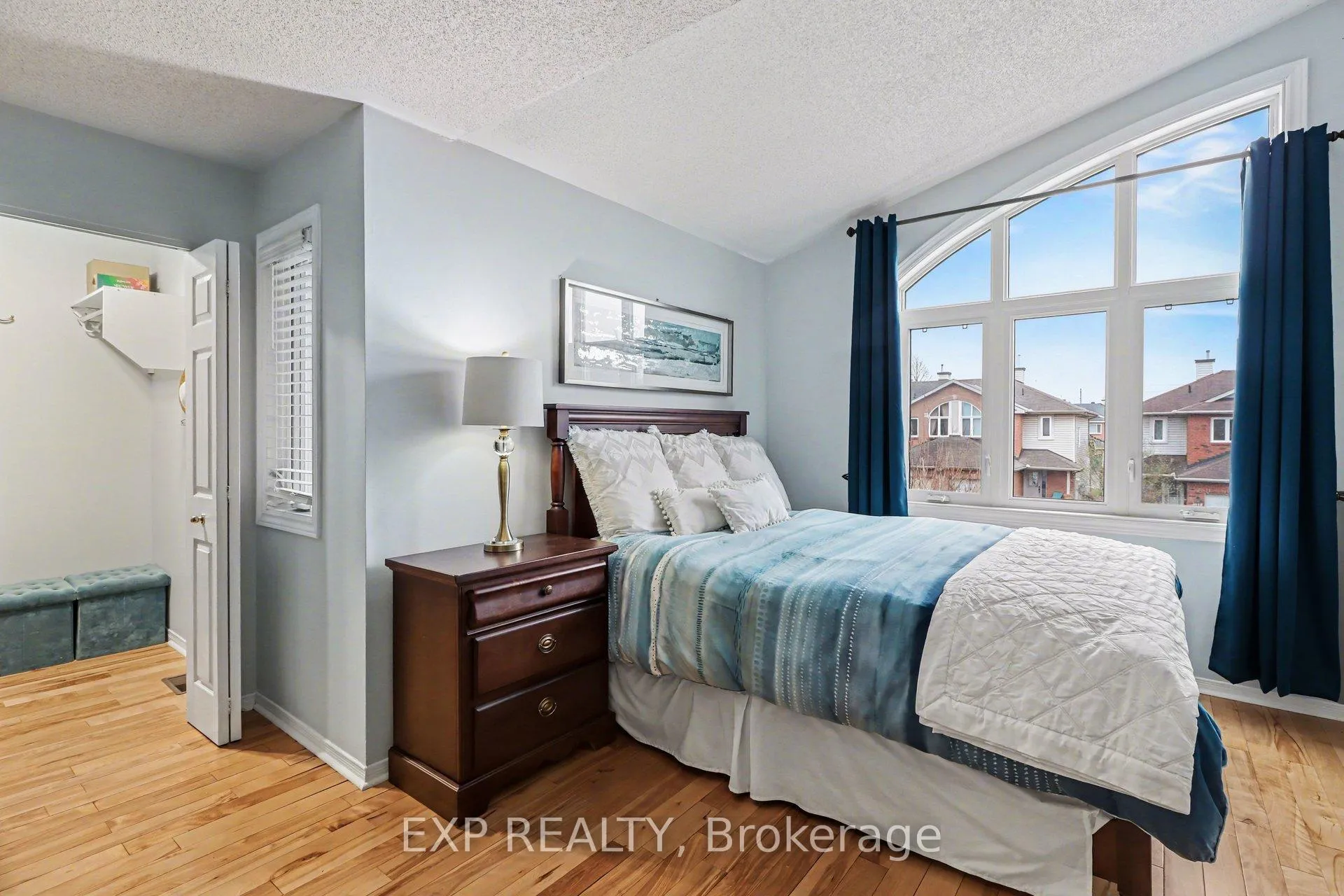 Photo 19 of 4303 Sunwood Crescent, Ottawa, Carson Grove — HOMEH