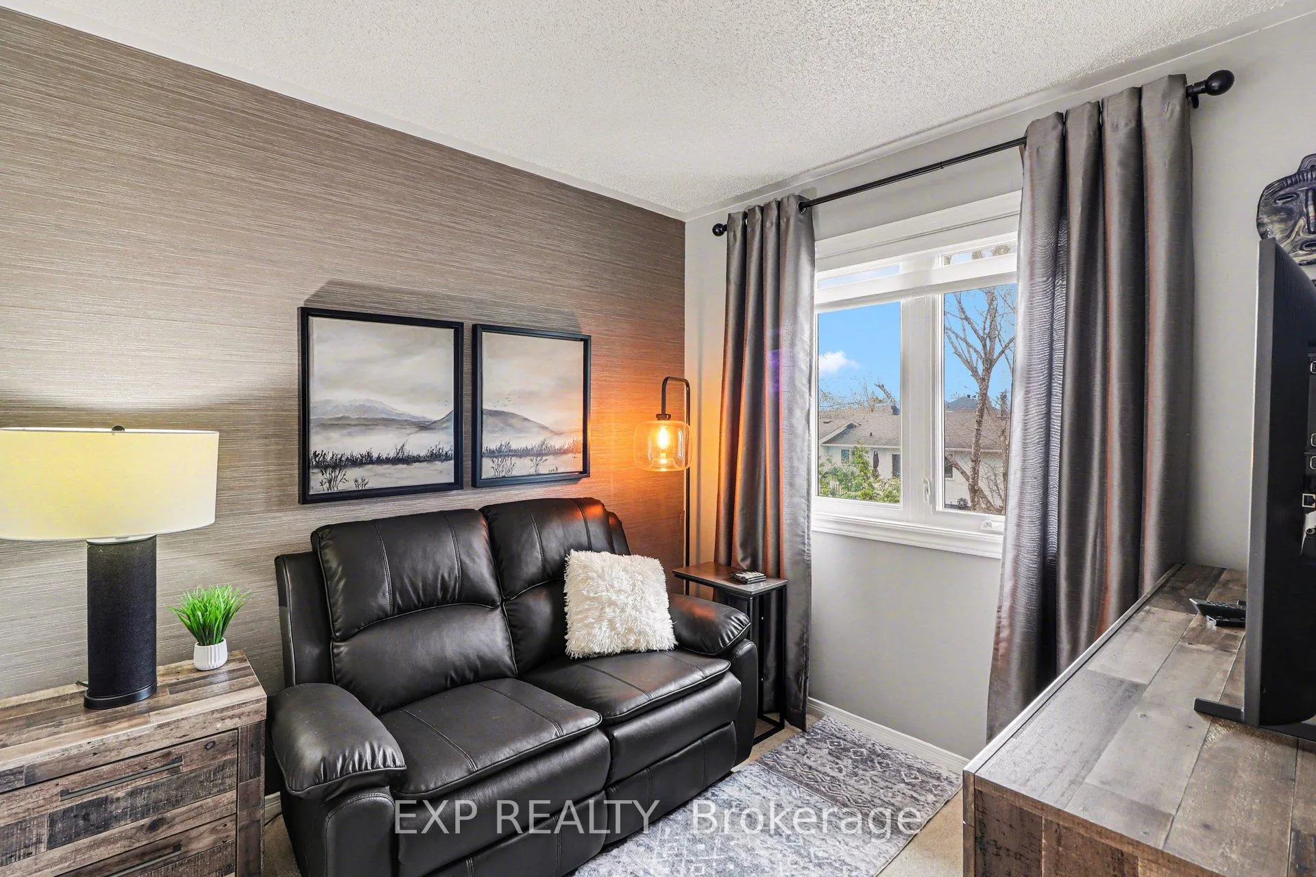 Photo 24 of 4303 Sunwood Crescent, Ottawa, Carson Grove — HOMEH