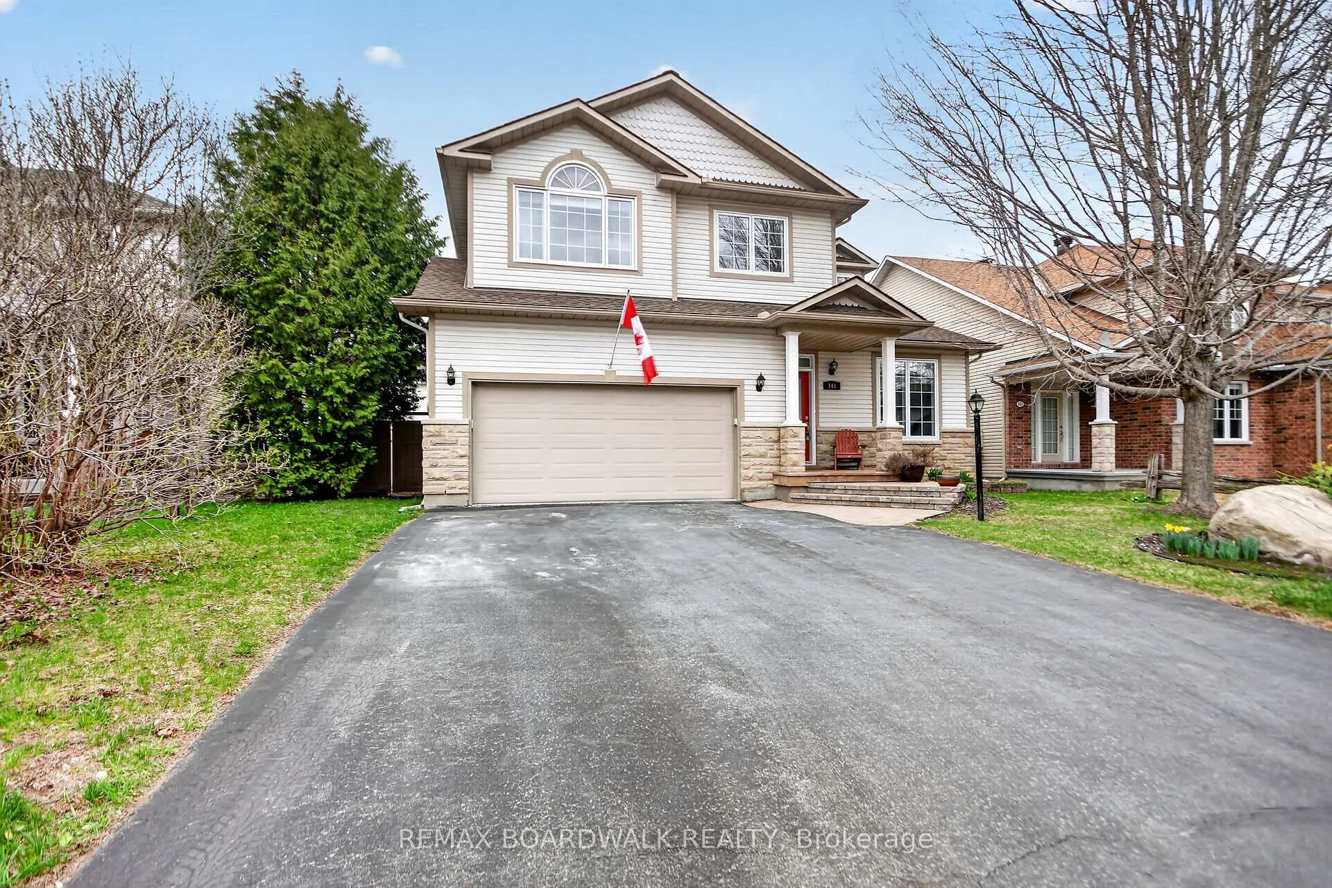 Photo 1 of 141 West Ridge Drive, Ottawa, Stittsville (Central) — HOMEH