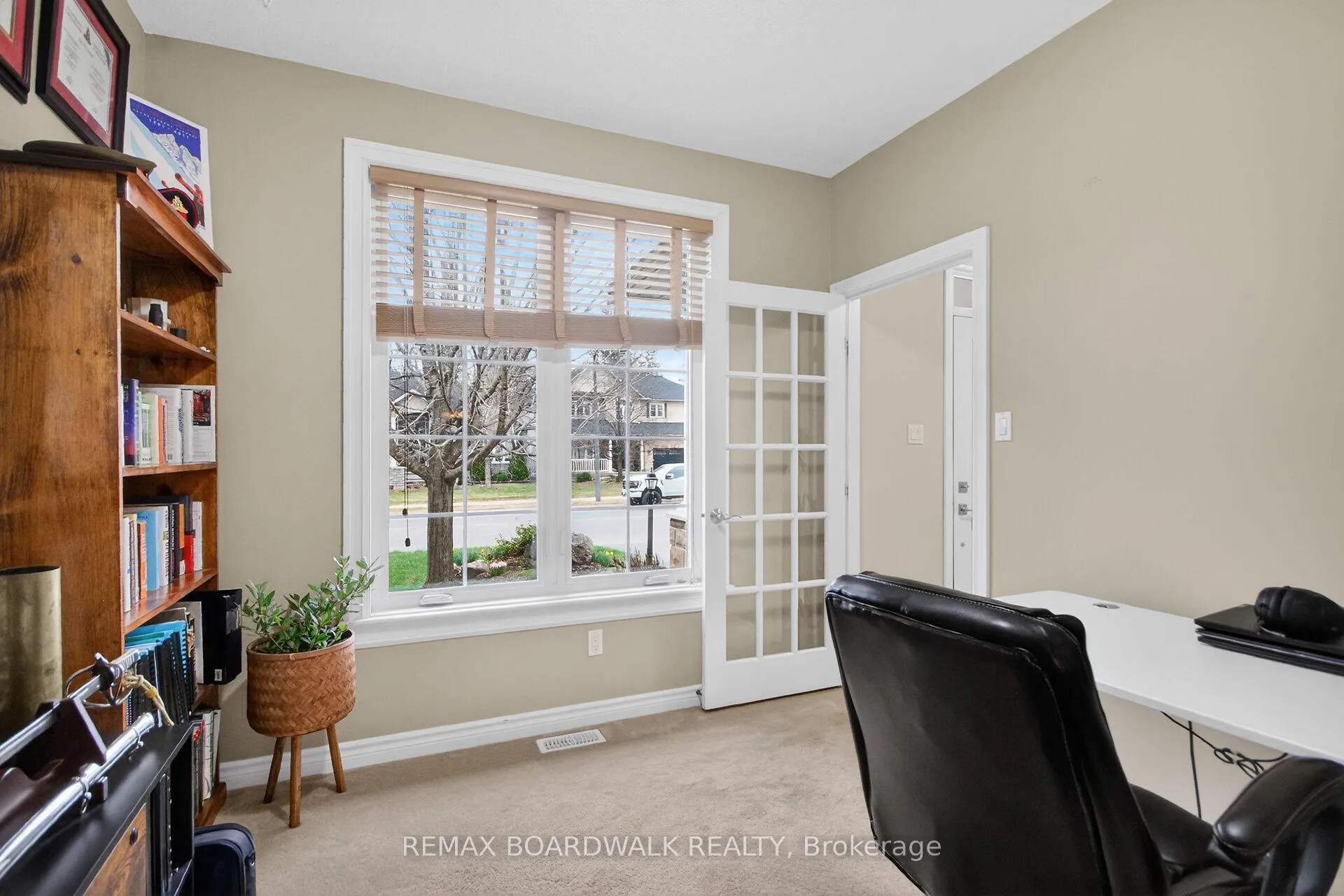 Photo 6 of 141 West Ridge Drive, Ottawa, Stittsville (Central) — HOMEH