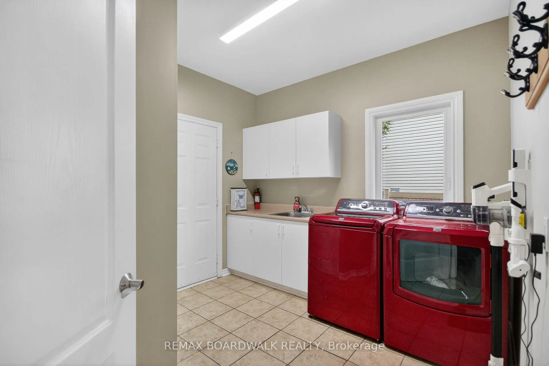 Photo 28 of 141 West Ridge Drive, Ottawa, Stittsville (Central) — HOMEH