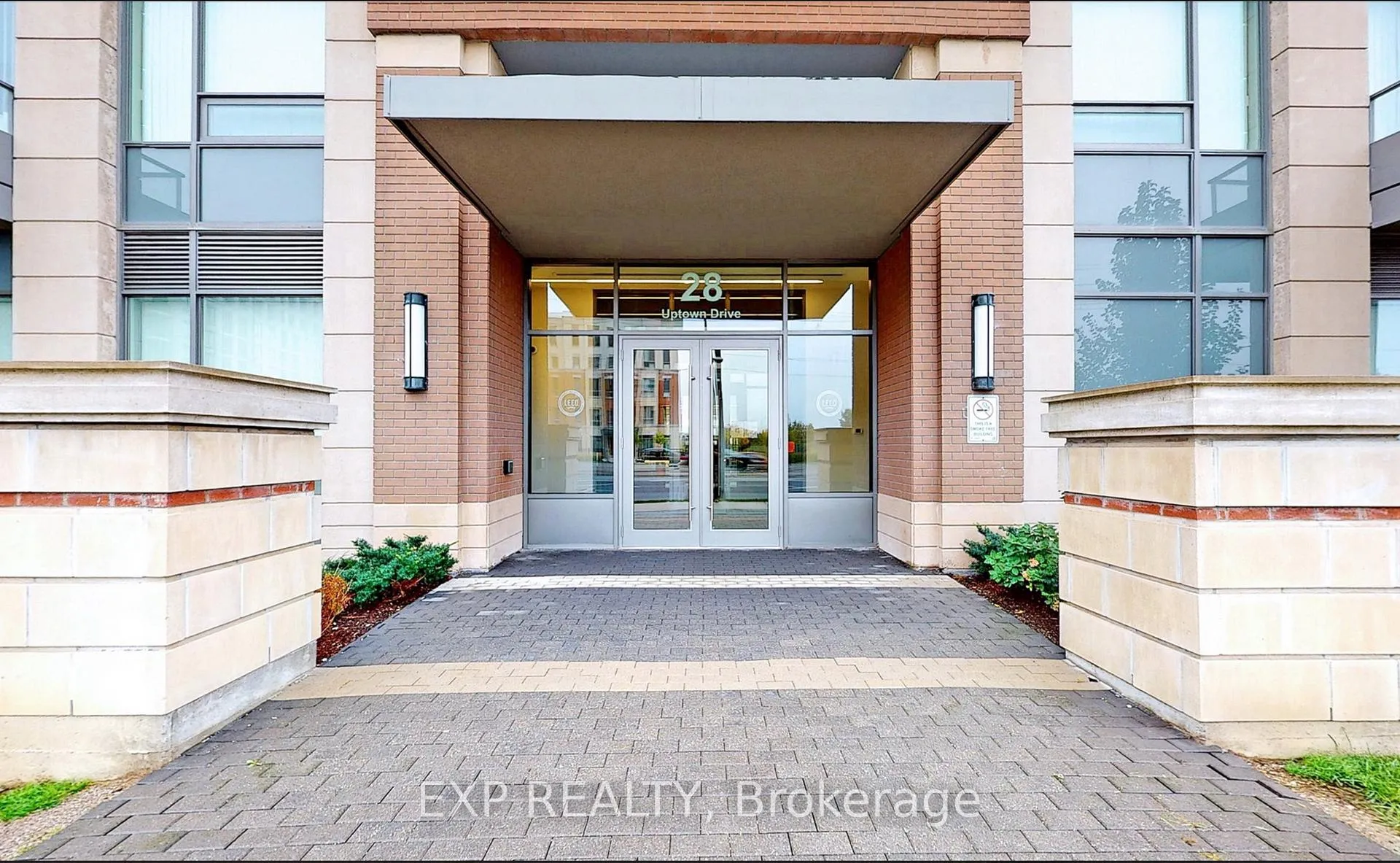 Photo 2 of Unit 603, 28 Uptown Drive, Markham, Unionville — HOMEH