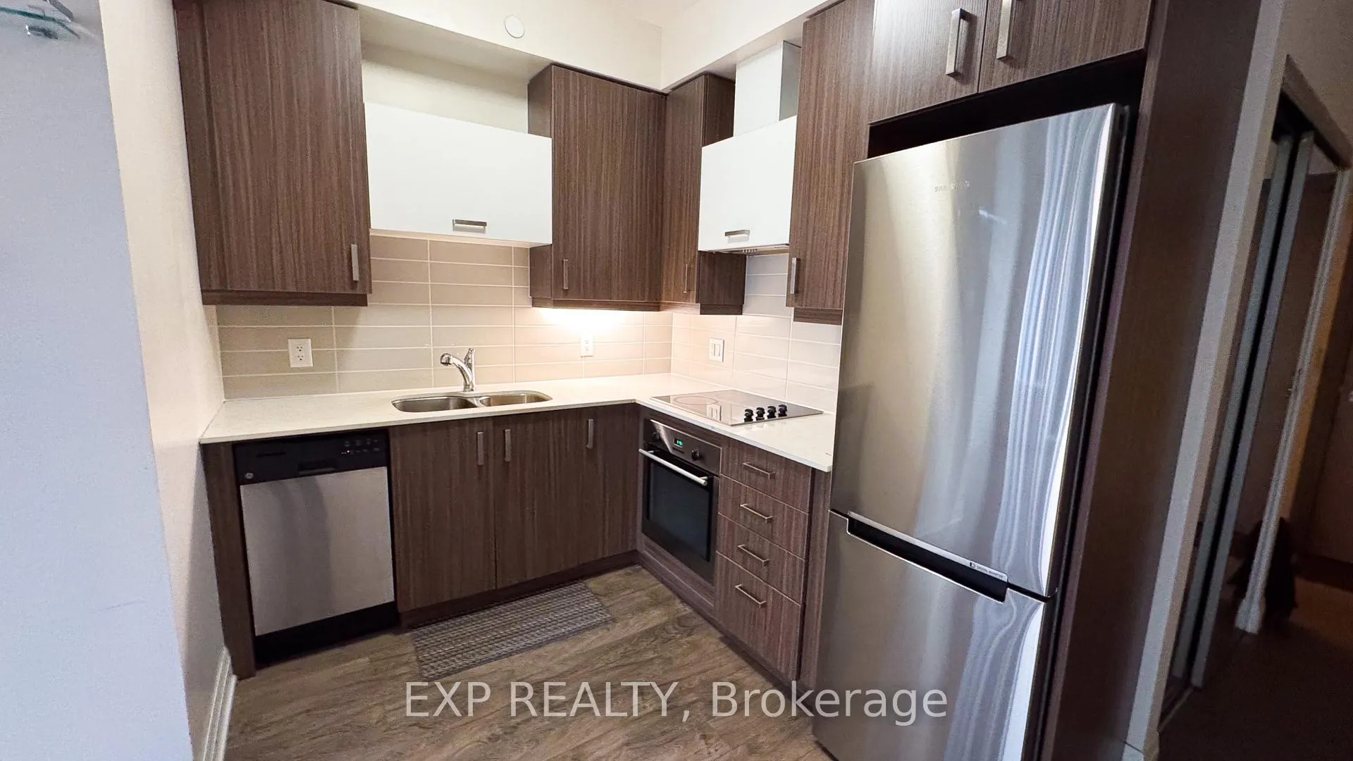 Photo 5 of Unit 603, 28 Uptown Drive, Markham, Unionville — HOMEH