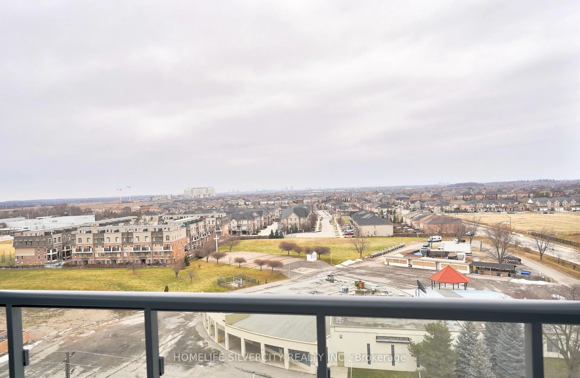 Photo 11 of Unit 811, 2450 Old Bronte Road, Oakville, Westmount — HOMEH