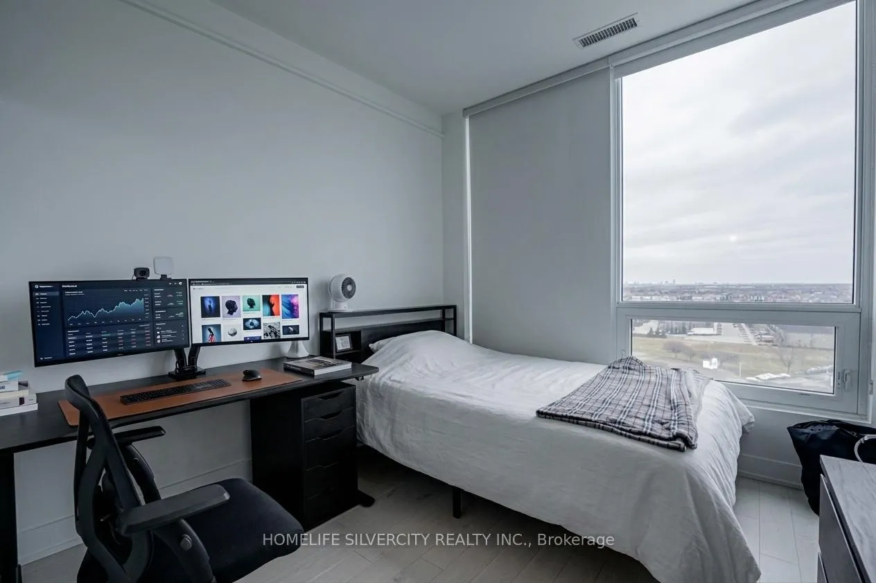Photo 18 of Unit 811, 2450 Old Bronte Road, Oakville, Westmount — HOMEH