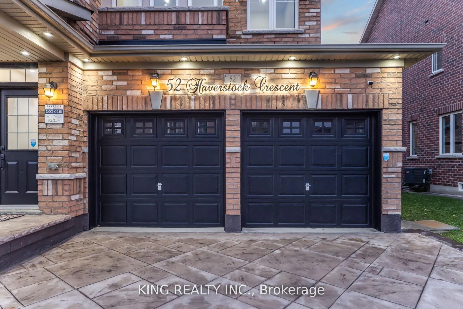Photo 3 of 52 Haverstock Crescent, Brampton, Northwest Brampton — HOMEH