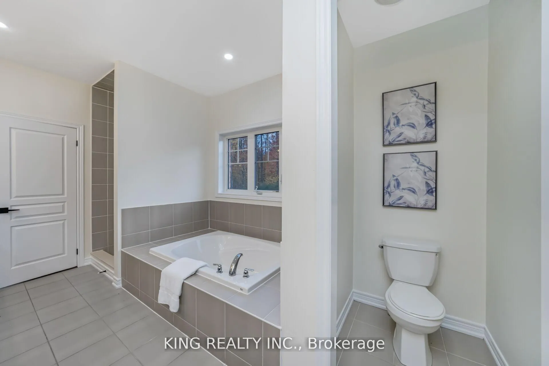 Photo 25 of 52 Haverstock Crescent, Brampton, Northwest Brampton — HOMEH