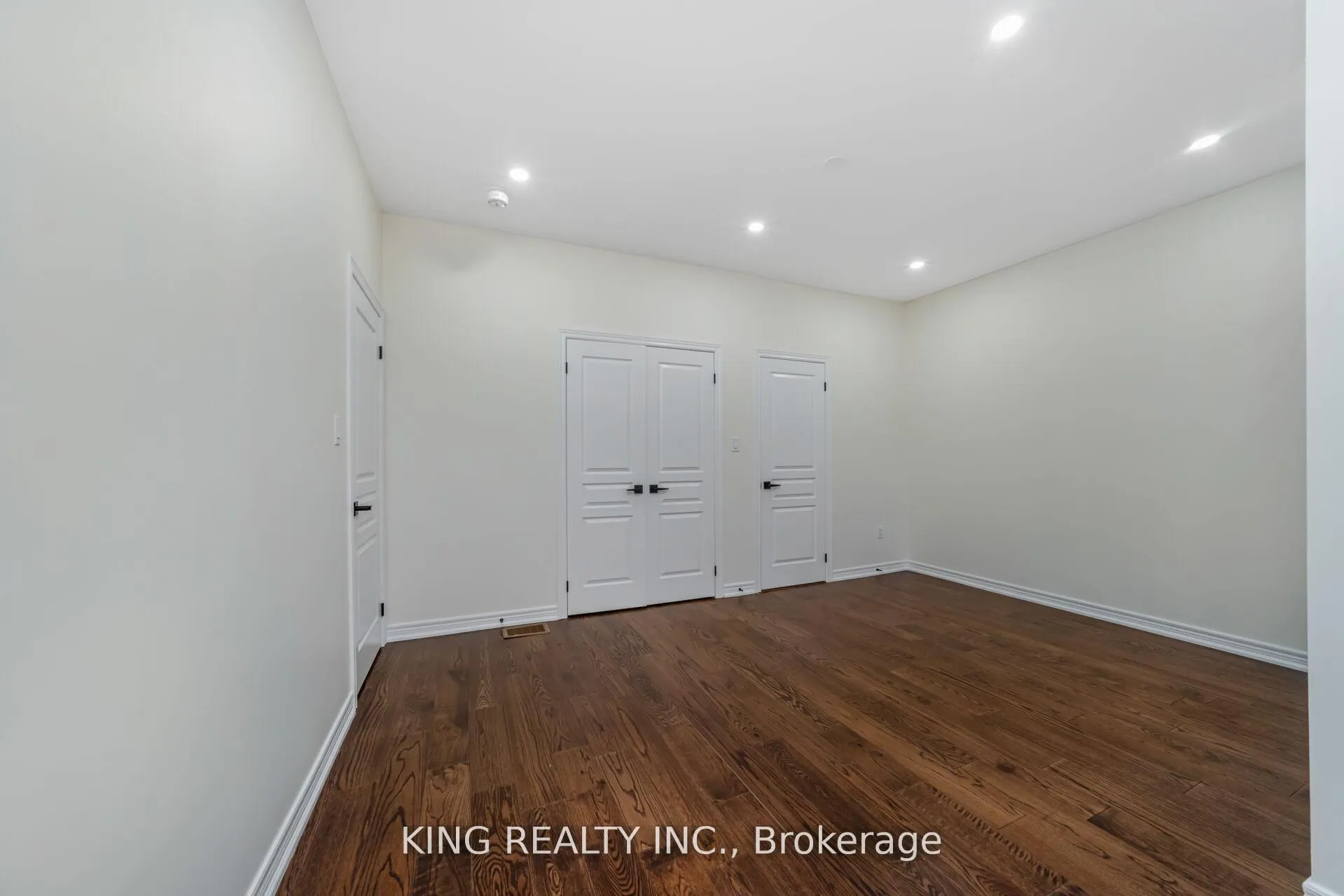 Photo 32 of 52 Haverstock Crescent, Brampton, Northwest Brampton — HOMEH