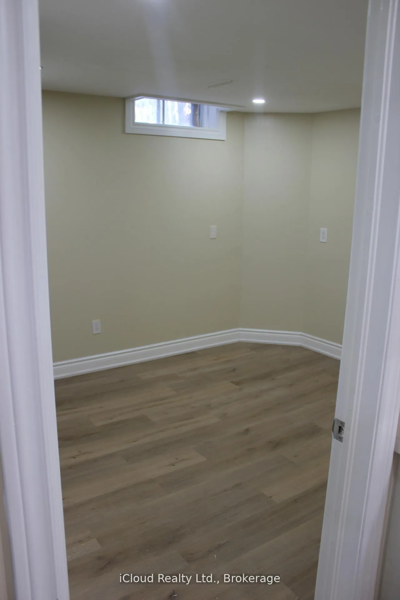 Photo 6 of 116 Skegby Road, Brampton, Brampton North — HOMEH