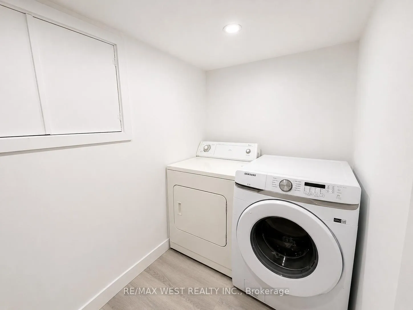 Photo 17 of 49 Mare Crescent, Etobicoke, West Humber-Clairville — HOMEH