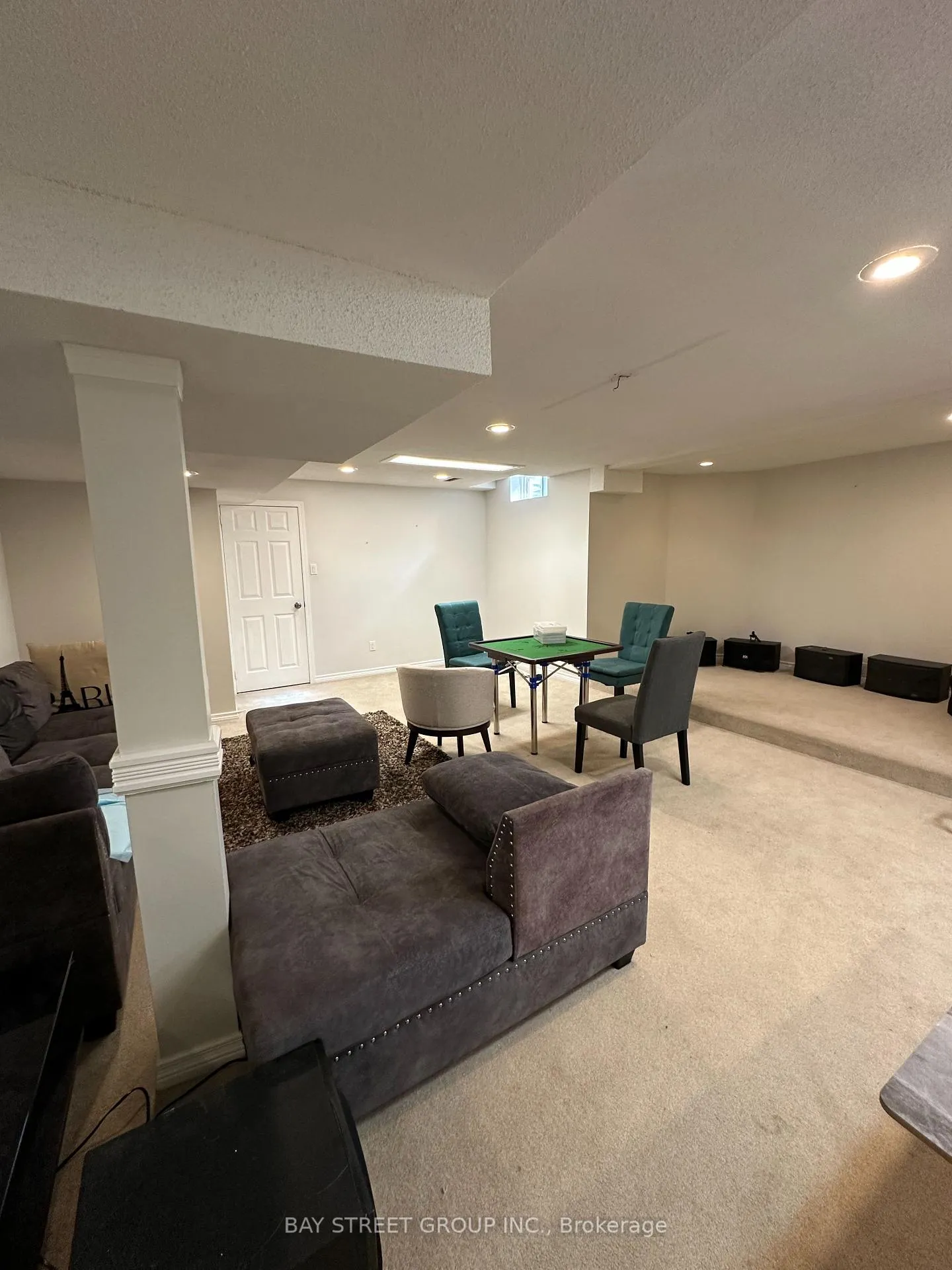Photo 7 of 15 Mary Elizabeth Crescent, Markham, Buttonville — HOMEH
