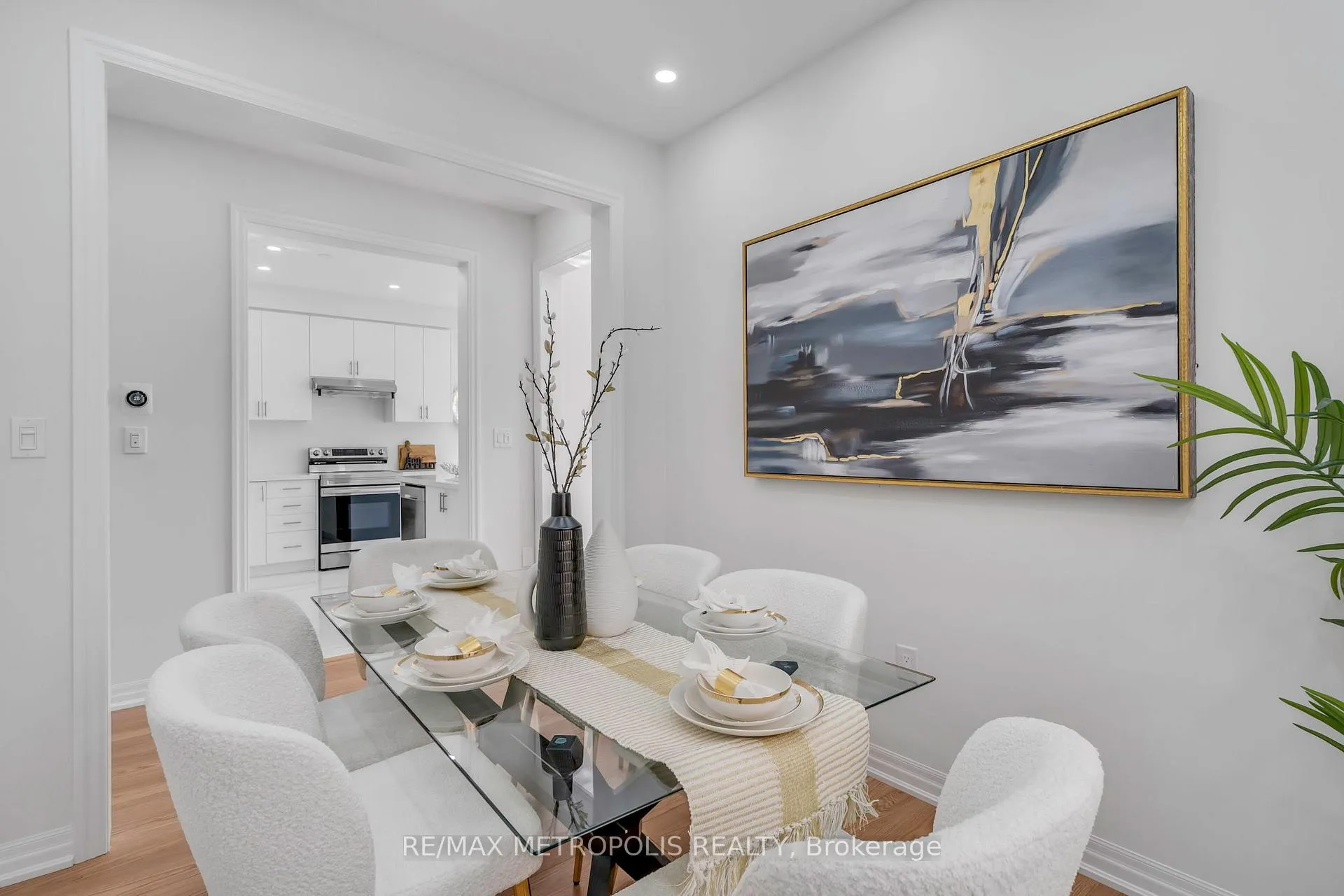 Photo 18 of 58 Belmont Drive, Clarington, Newcastle — HOMEH