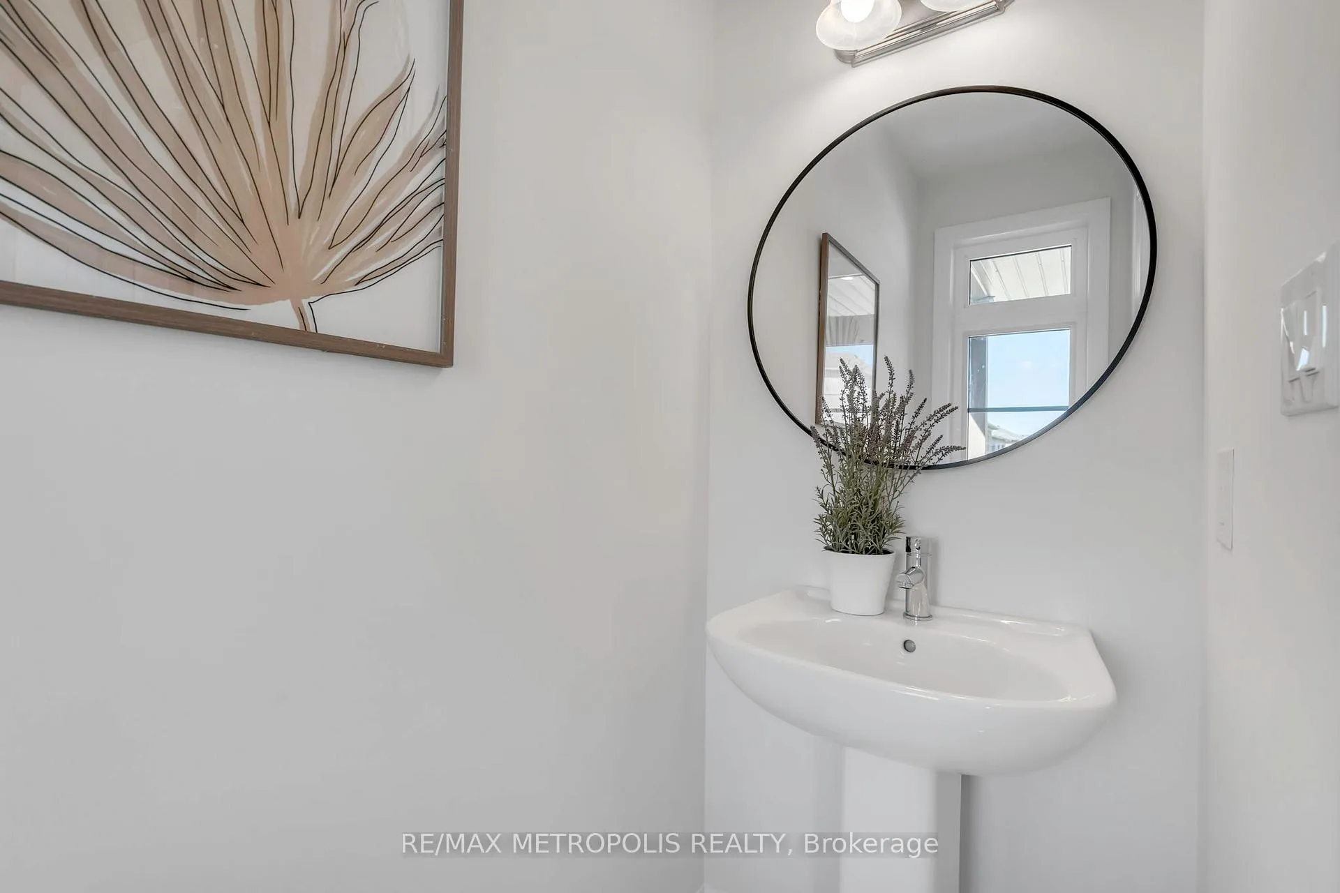 Photo 19 of 58 Belmont Drive, Clarington, Newcastle — HOMEH