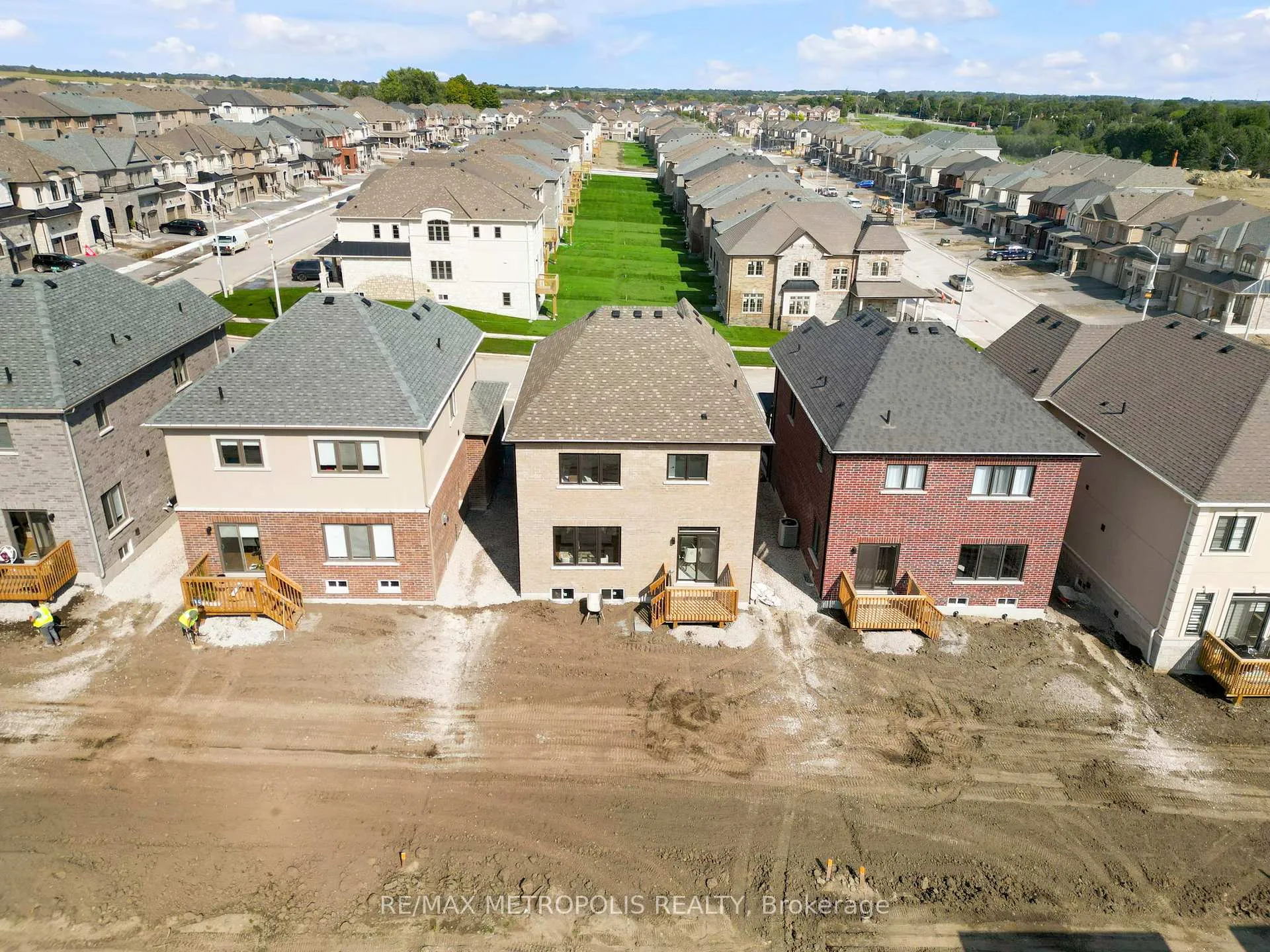 Photo 33 of 58 Belmont Drive, Clarington, Newcastle — HOMEH