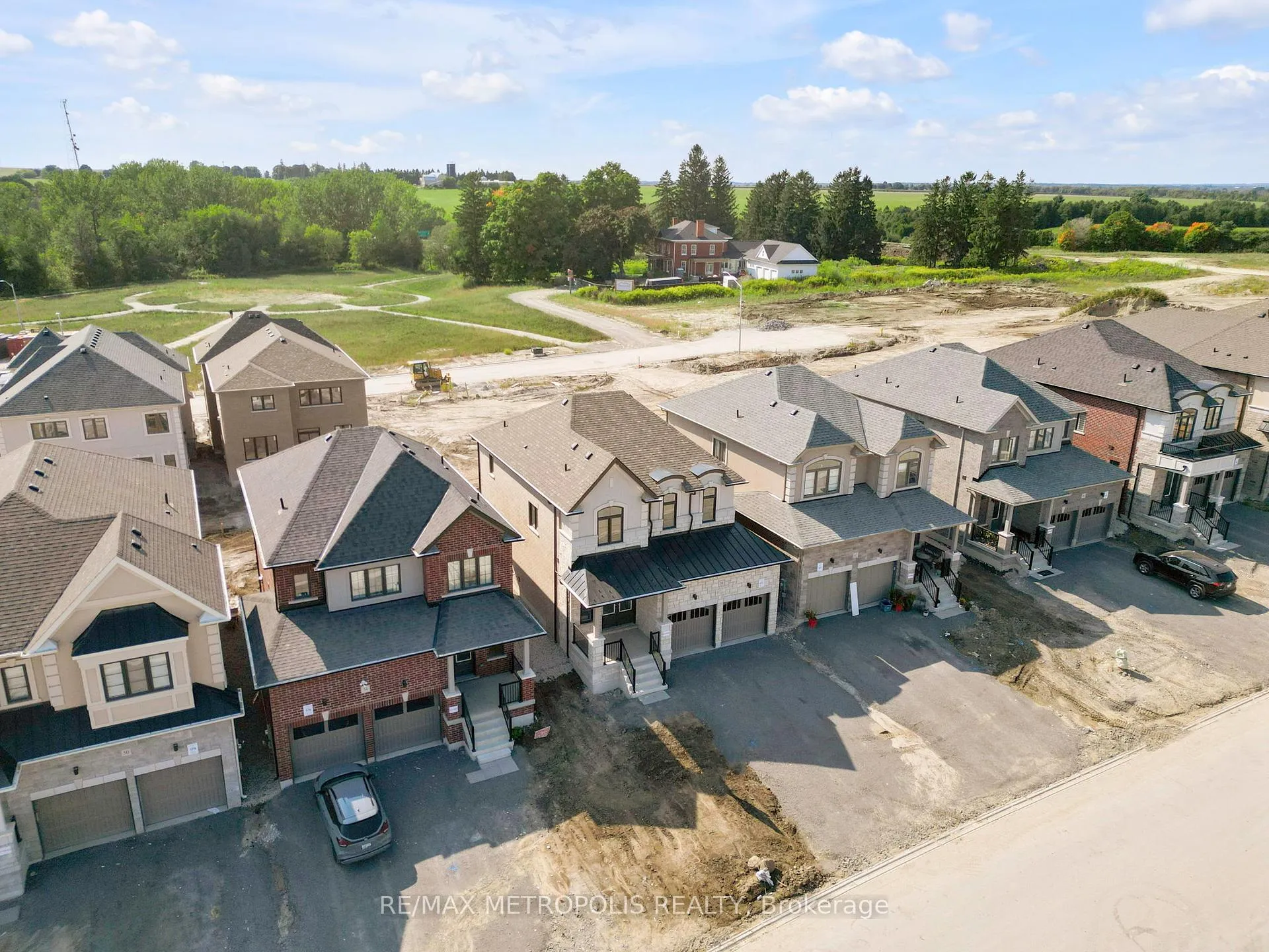 Photo 34 of 58 Belmont Drive, Clarington, Newcastle — HOMEH