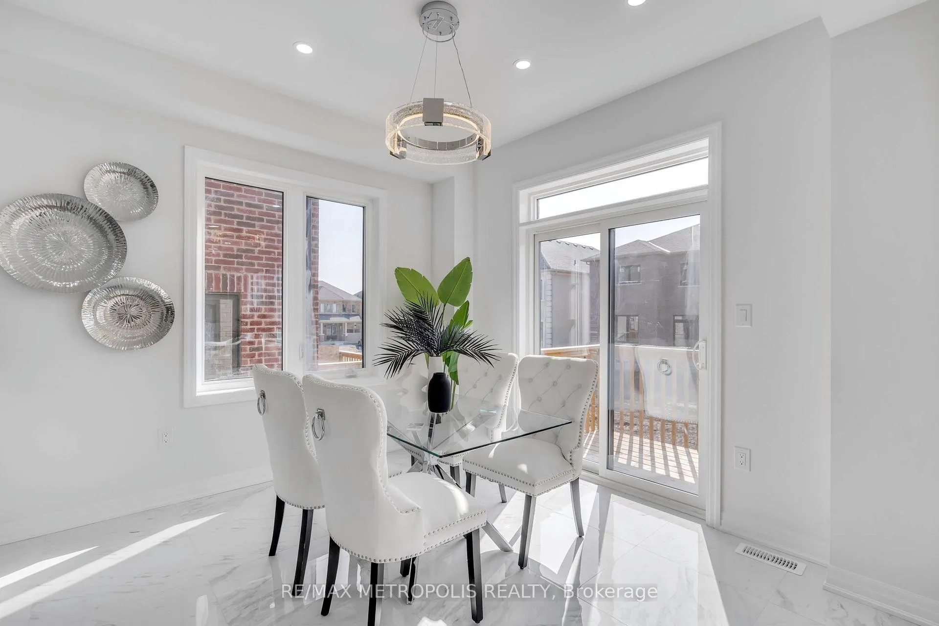 Photo 37 of 58 Belmont Drive, Clarington, Newcastle — HOMEH