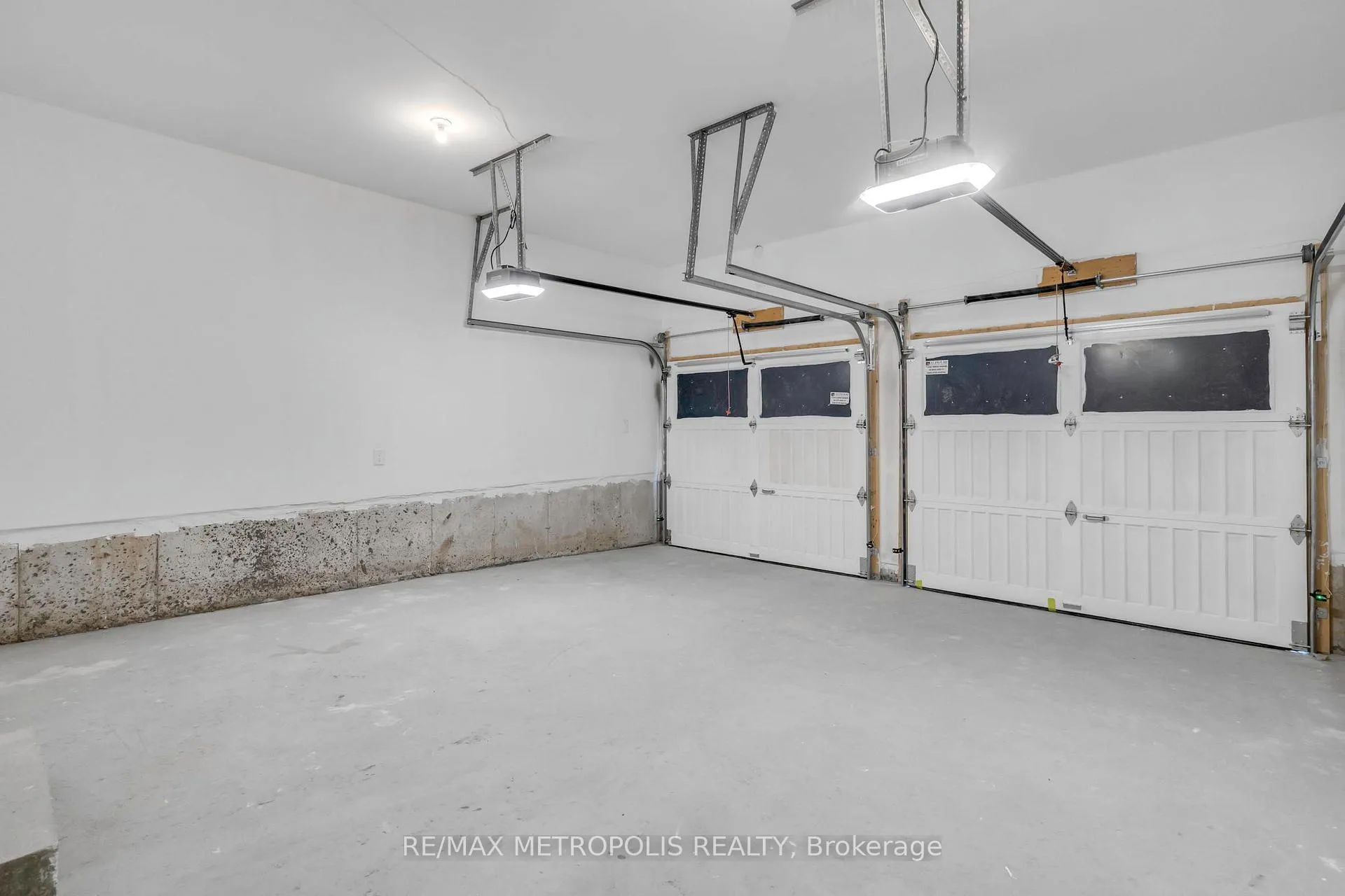 Photo 49 of 58 Belmont Drive, Clarington, Newcastle — HOMEH