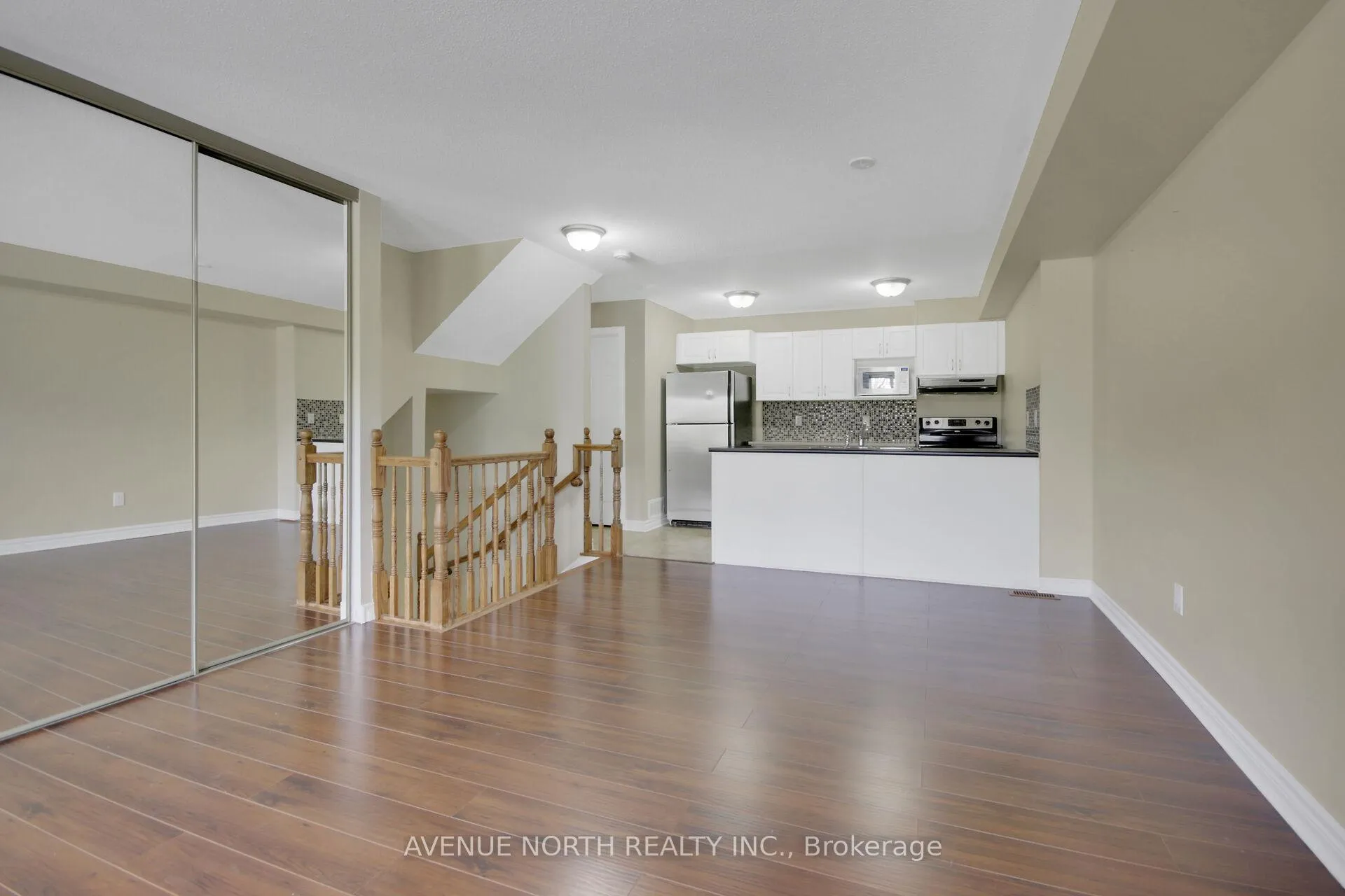 Photo 5 of Unit A, 772 Chapman Mills Drive, Ottawa, Barrhaven - Strandherd — HOMEH