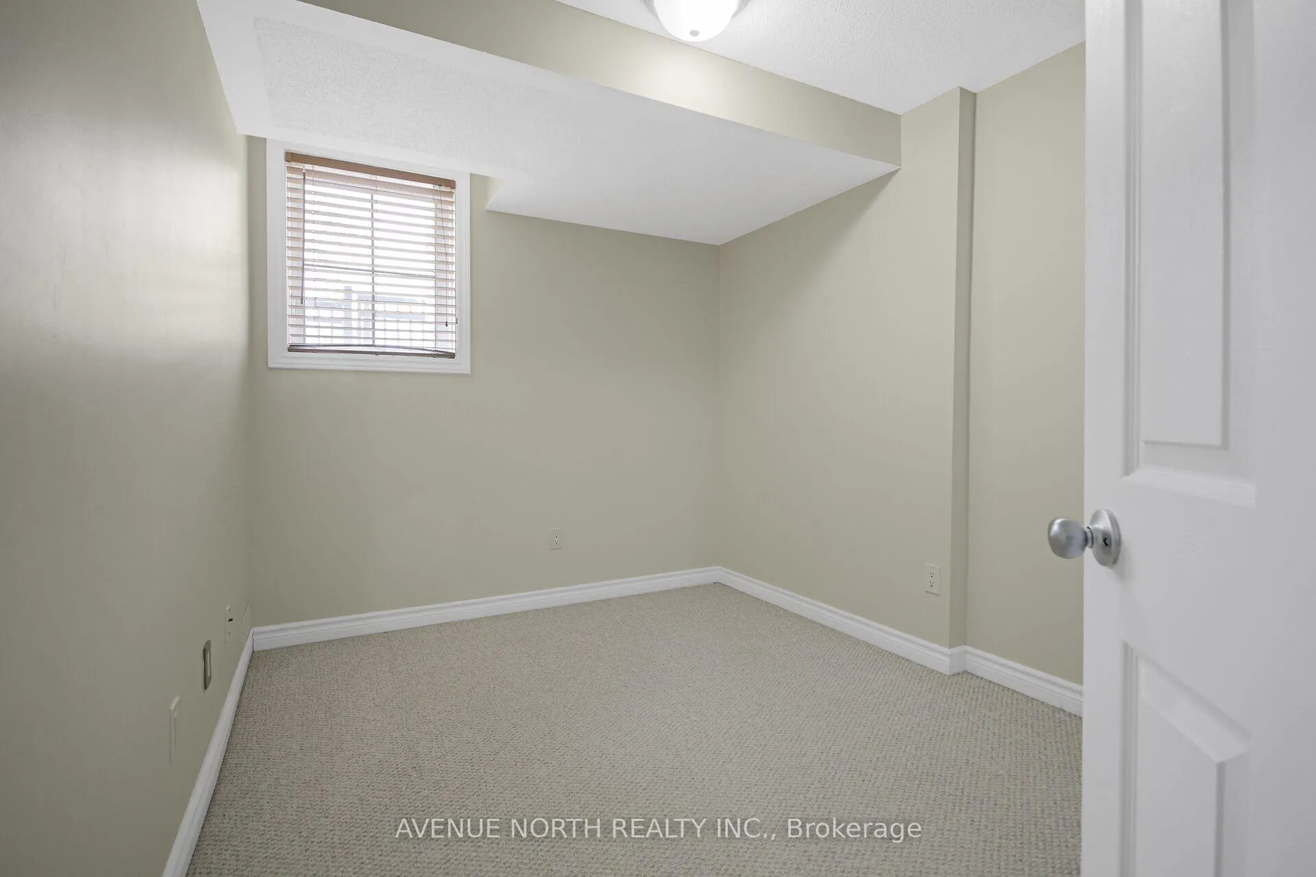 Photo 20 of Unit A, 772 Chapman Mills Drive, Ottawa, Barrhaven - Strandherd — HOMEH