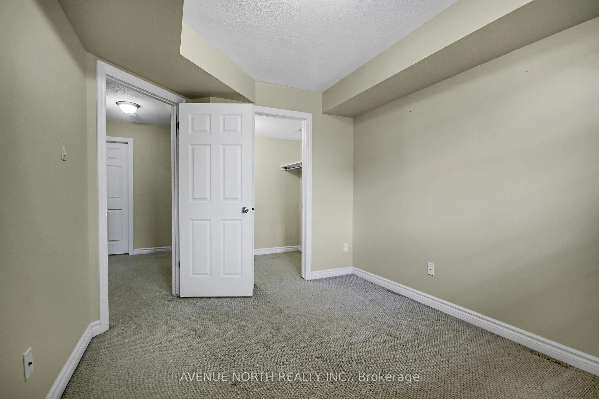Photo 21 of Unit A, 772 Chapman Mills Drive, Ottawa, Barrhaven - Strandherd — HOMEH