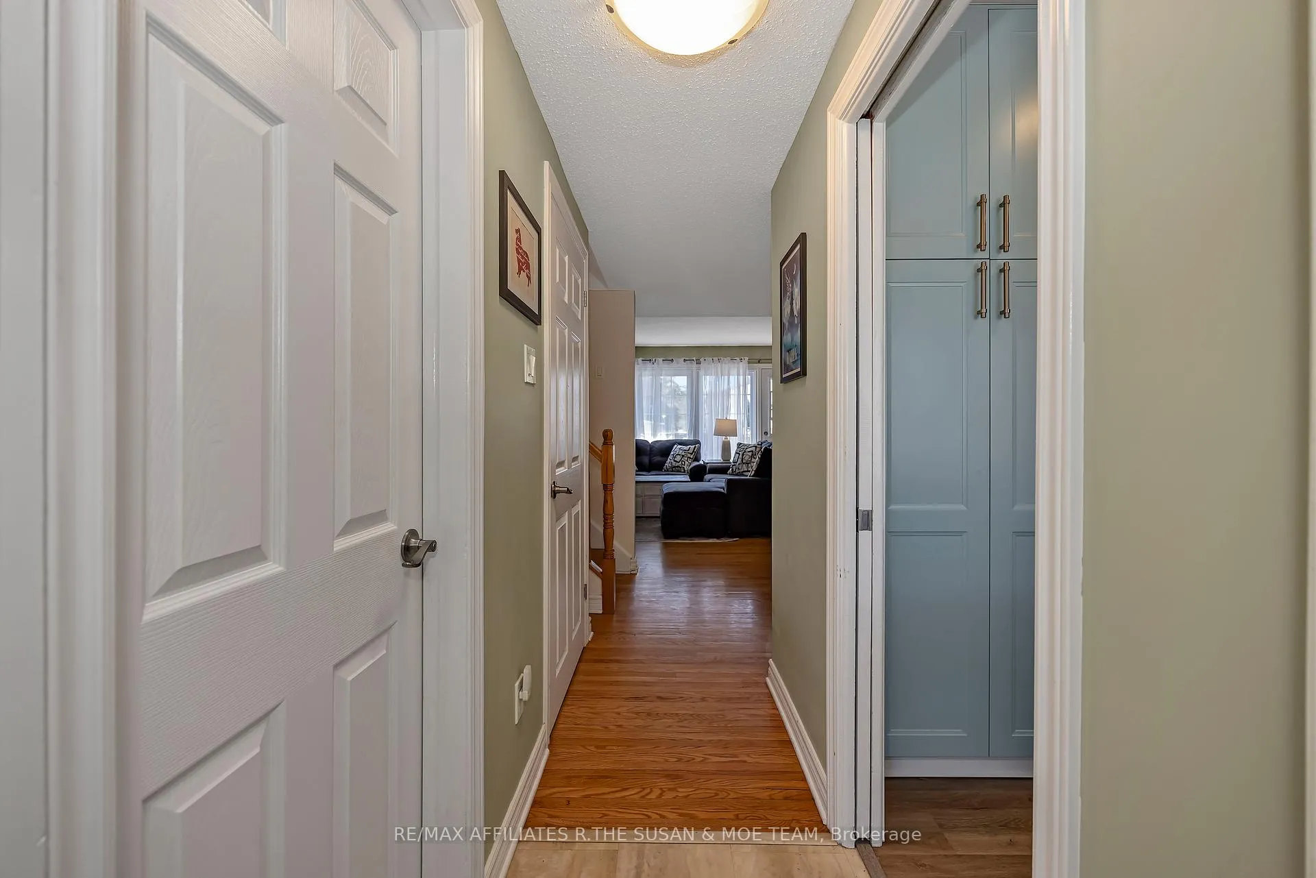 Photo 6 of 35 Monterey Drive, Ottawa, Leslie Park — HOMEH