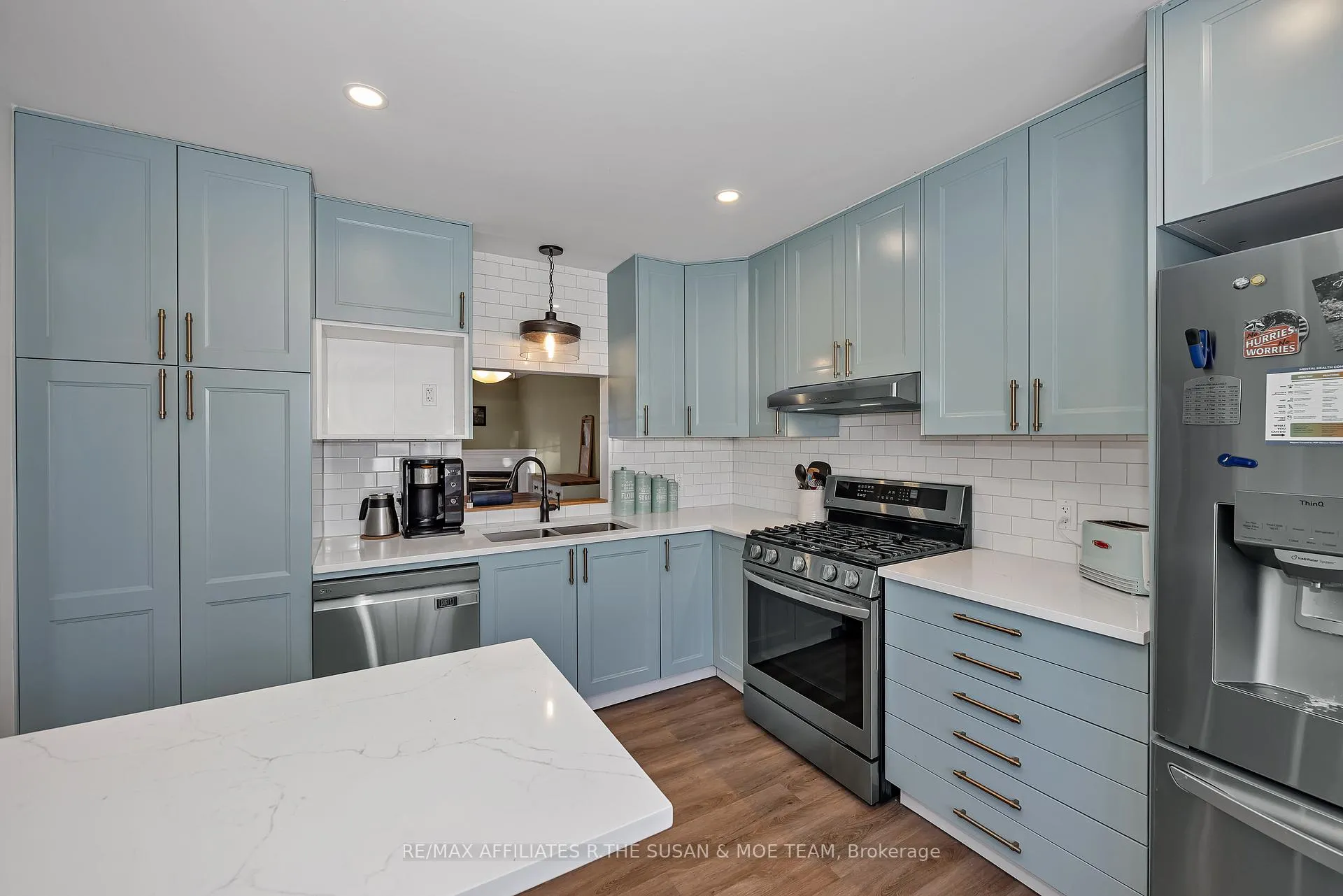 Photo 11 of 35 Monterey Drive, Ottawa, Leslie Park — HOMEH