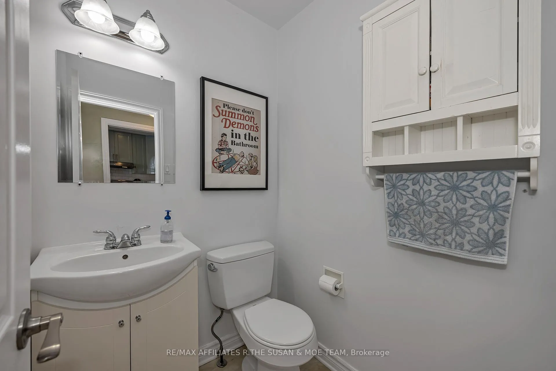 Photo 18 of 35 Monterey Drive, Ottawa, Leslie Park — HOMEH