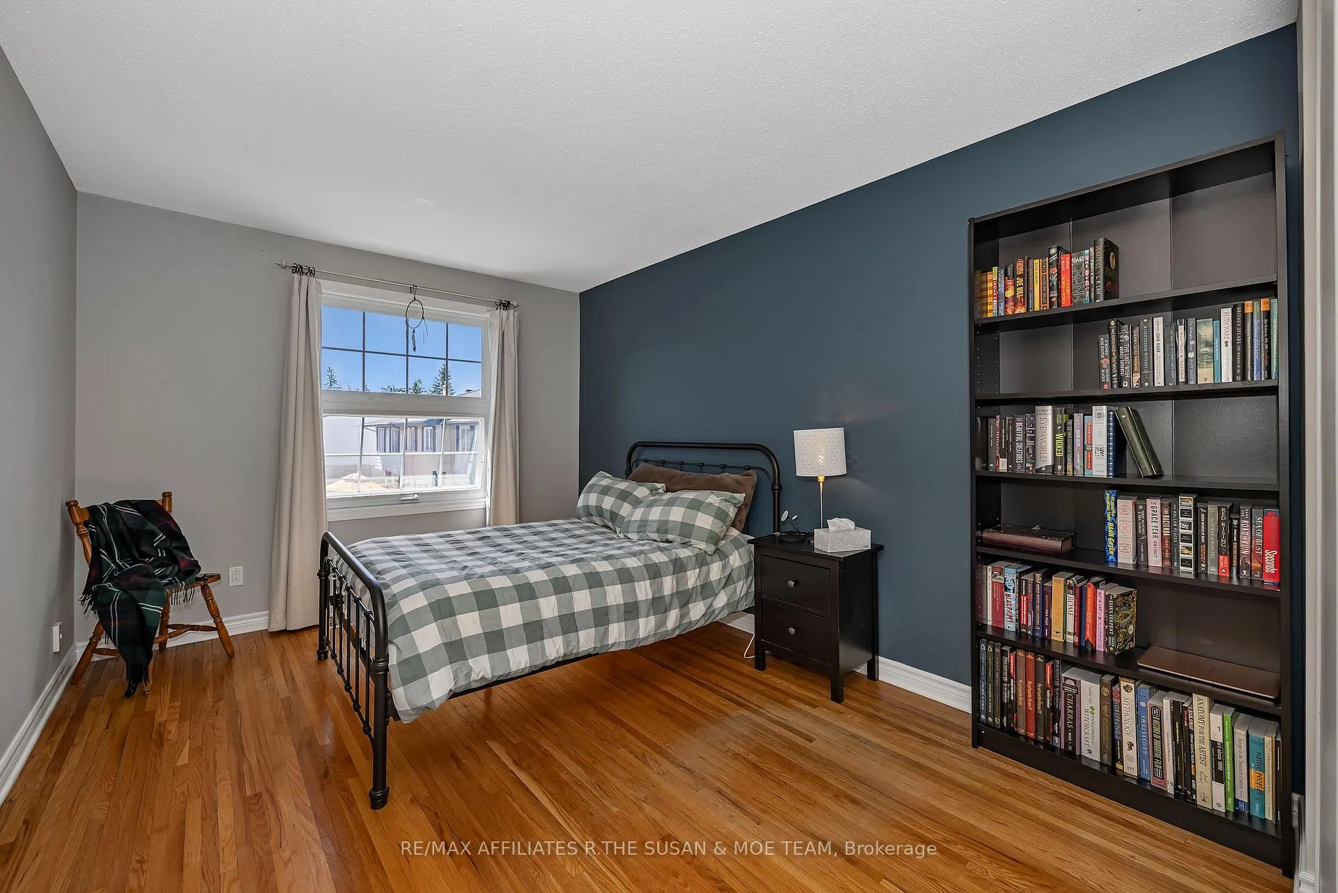 Photo 21 of 35 Monterey Drive, Ottawa, Leslie Park — HOMEH