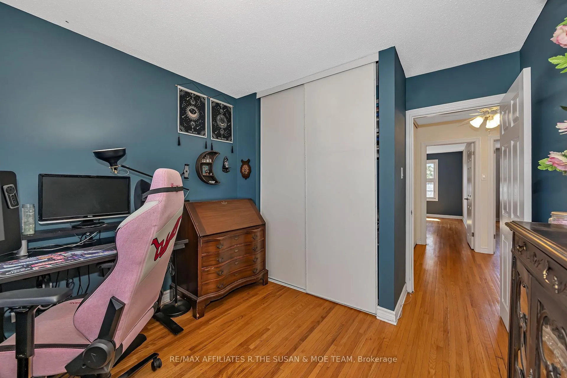 Photo 26 of 35 Monterey Drive, Ottawa, Leslie Park — HOMEH