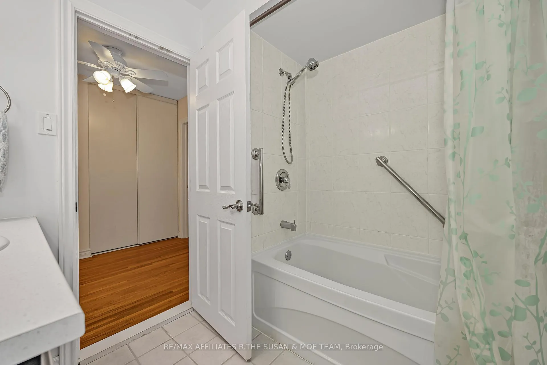 Photo 30 of 35 Monterey Drive, Ottawa, Leslie Park — HOMEH