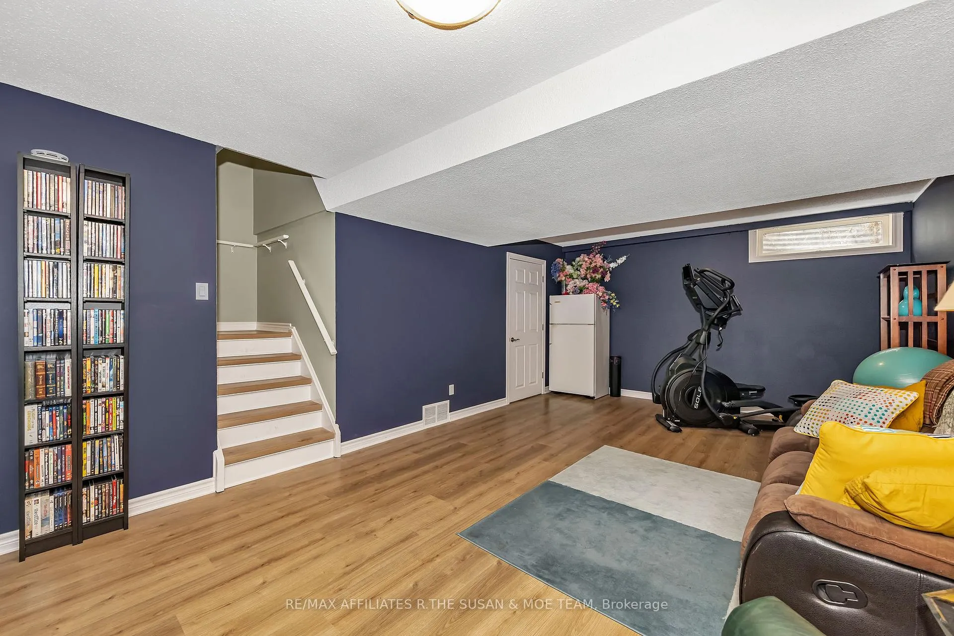 Photo 34 of 35 Monterey Drive, Ottawa, Leslie Park — HOMEH
