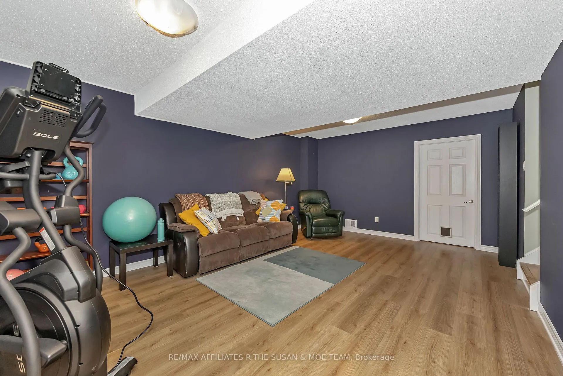 Photo 35 of 35 Monterey Drive, Ottawa, Leslie Park — HOMEH