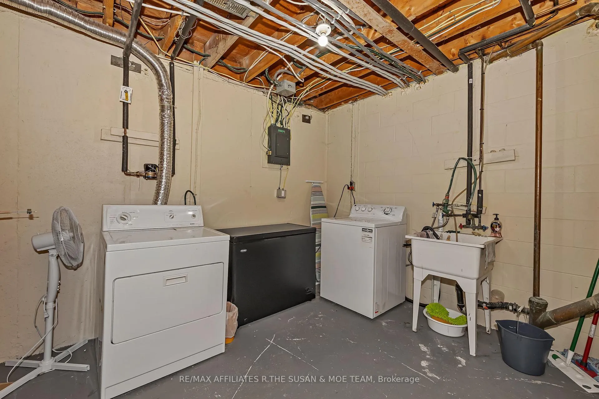 Photo 36 of 35 Monterey Drive, Ottawa, Leslie Park — HOMEH