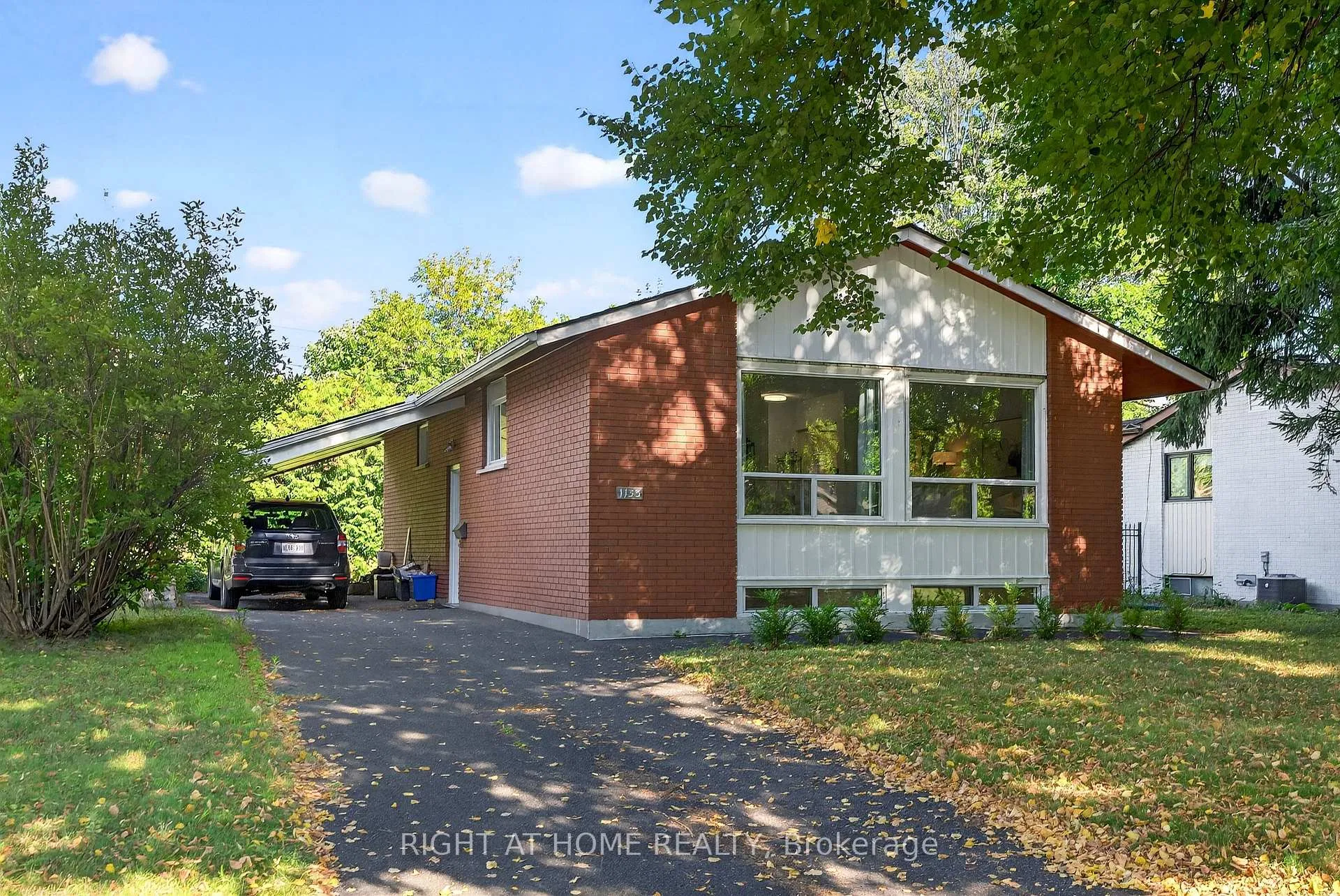 Front of 1153 Adirondack Drive