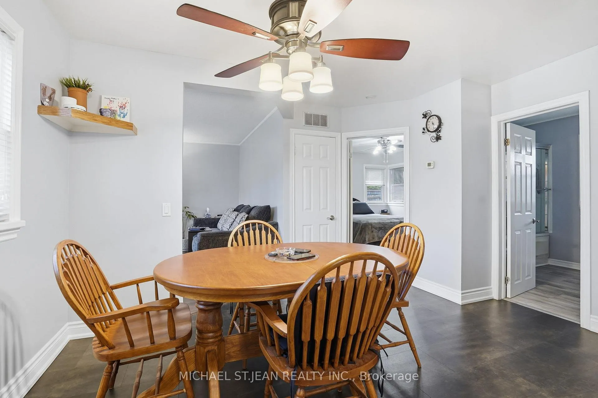 Photo 9 of 44 Lake Avenue N, Hamilton, Riverdale — HOMEH
